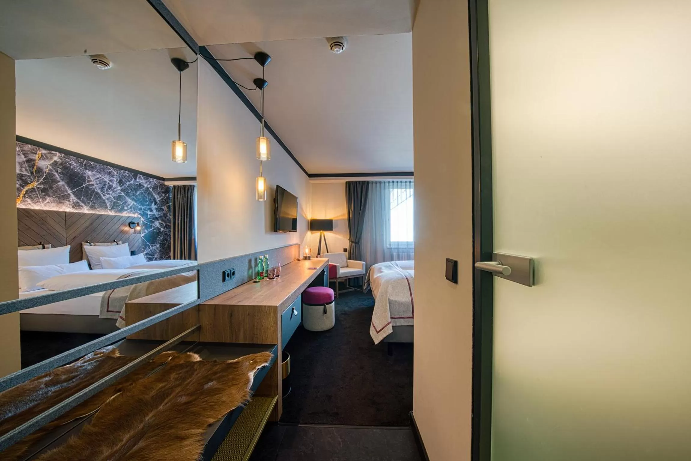 Photo of the whole room in FourSide Hotel Salzburg Messe, Trademark Collection by Wyndham