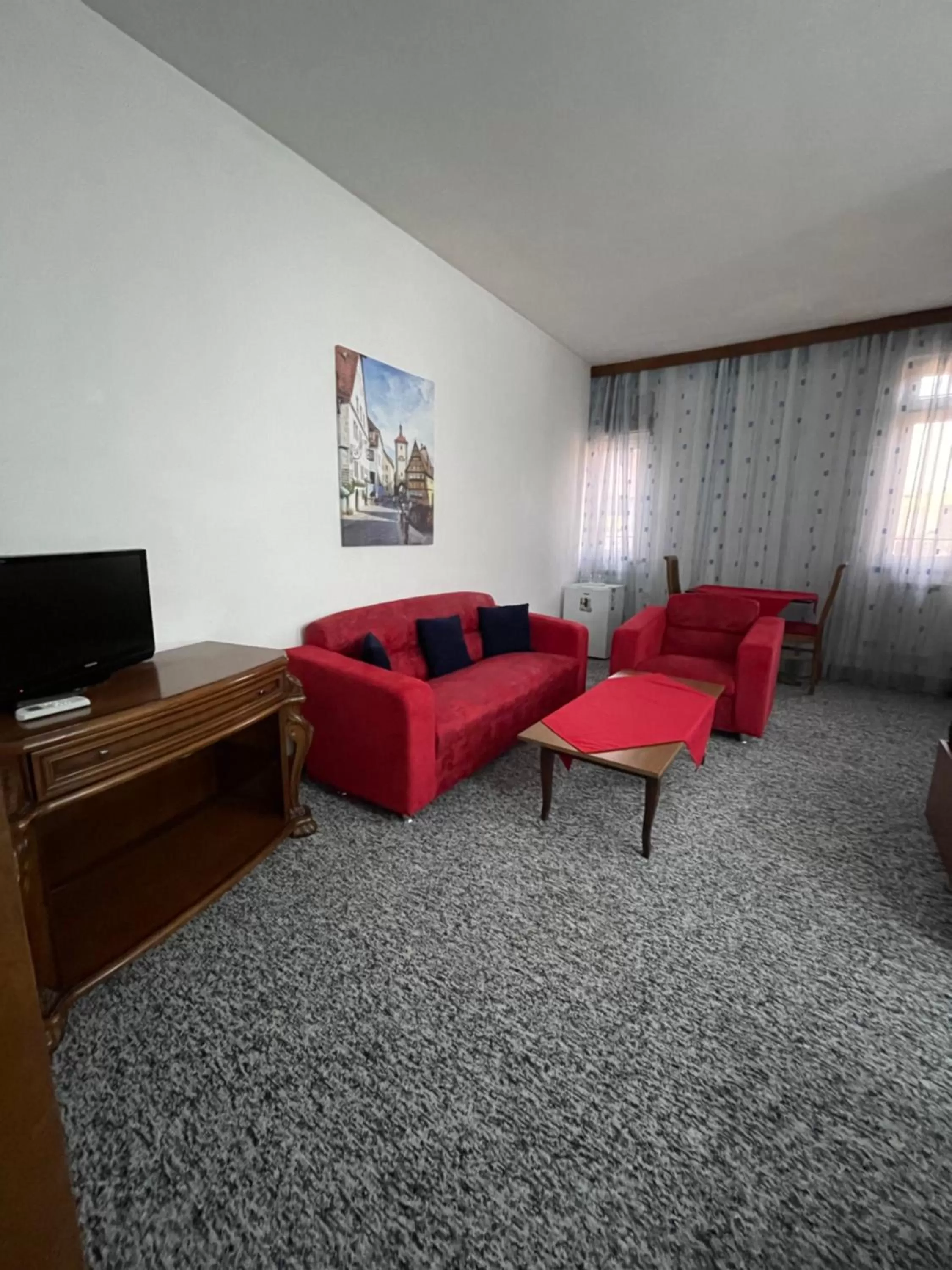 Seating Area in NO PROBLEM