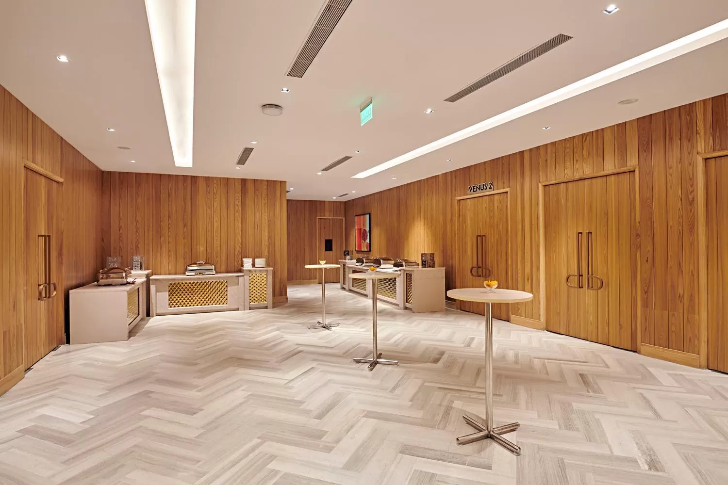 Meeting/conference room in Country Inn & Suites by Radisson Chandigarh Zirakpur