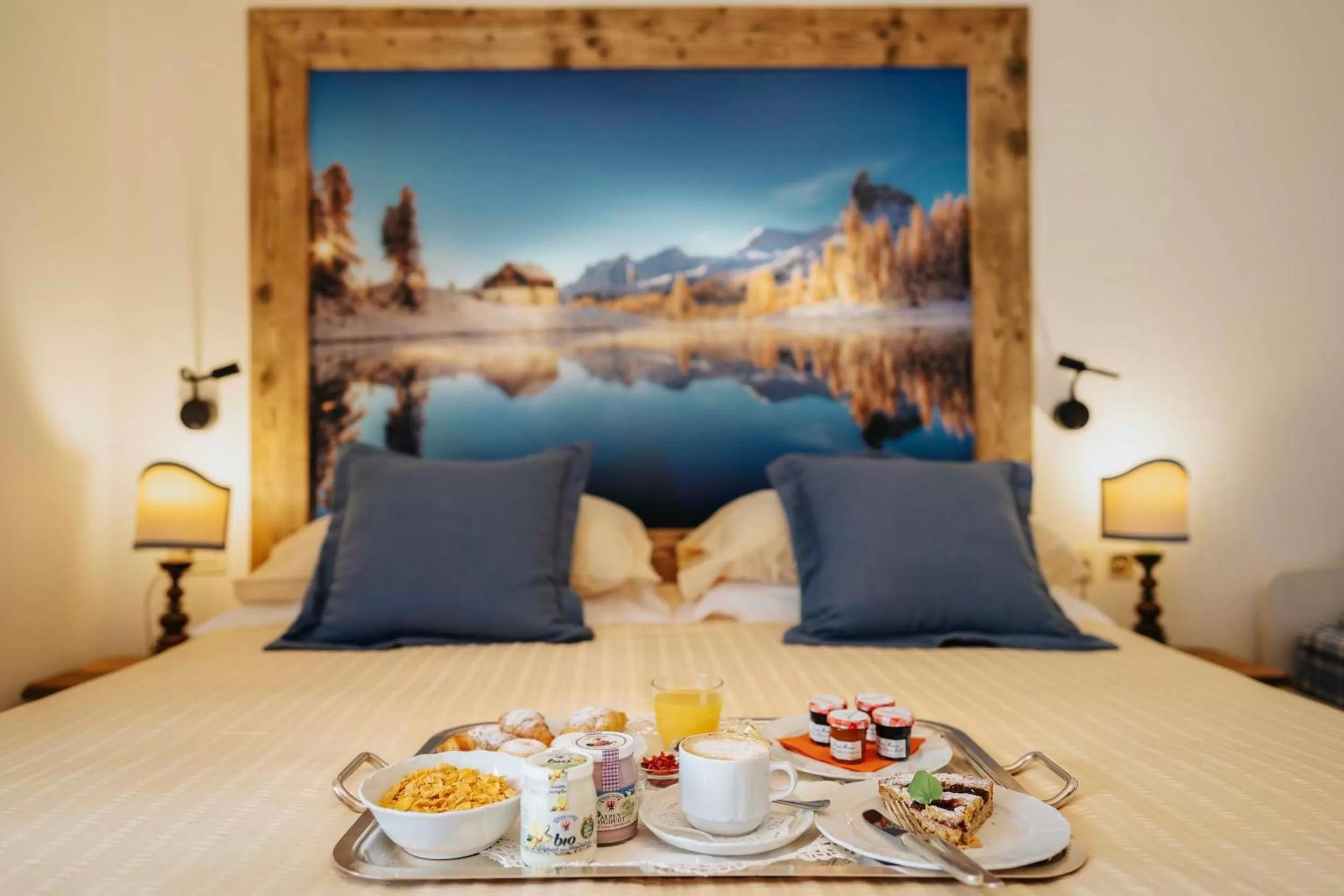 Bed in Hotel Panda Cortina- ricarica auto elettriche