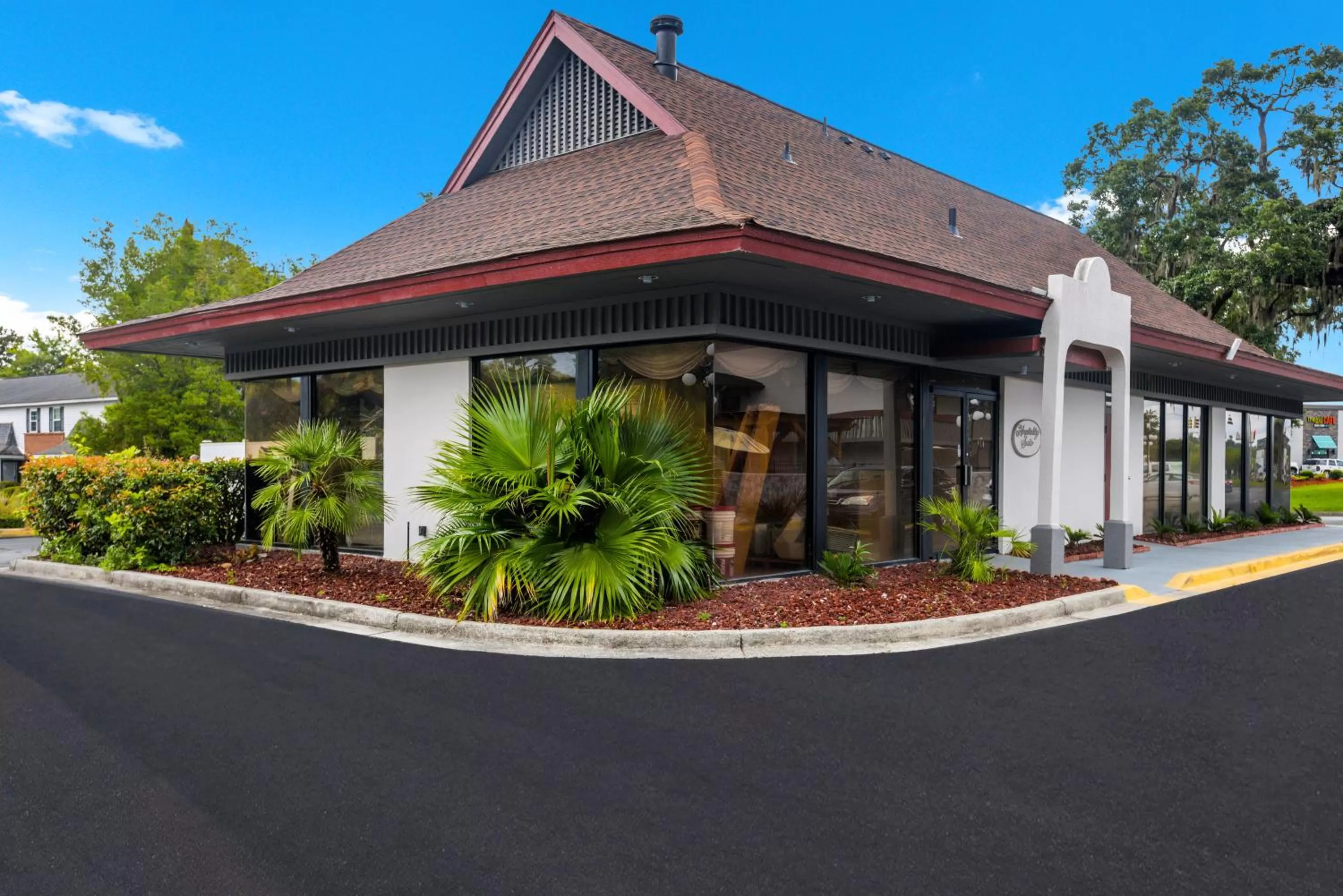 Property building in Red Roof Inn Savannah – Southside/Midtown