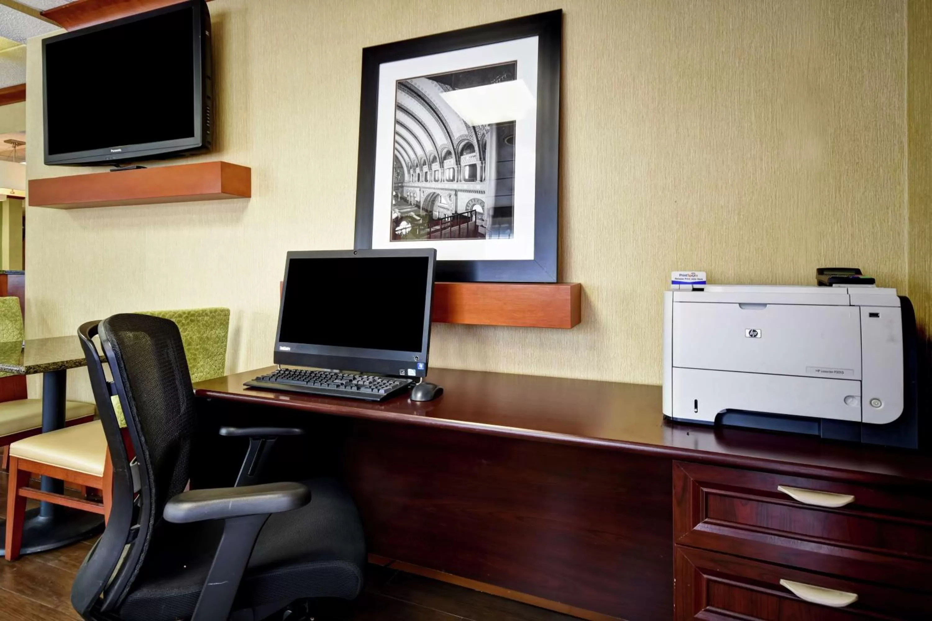 Business facilities in Hampton Inn St. Louis - Westport