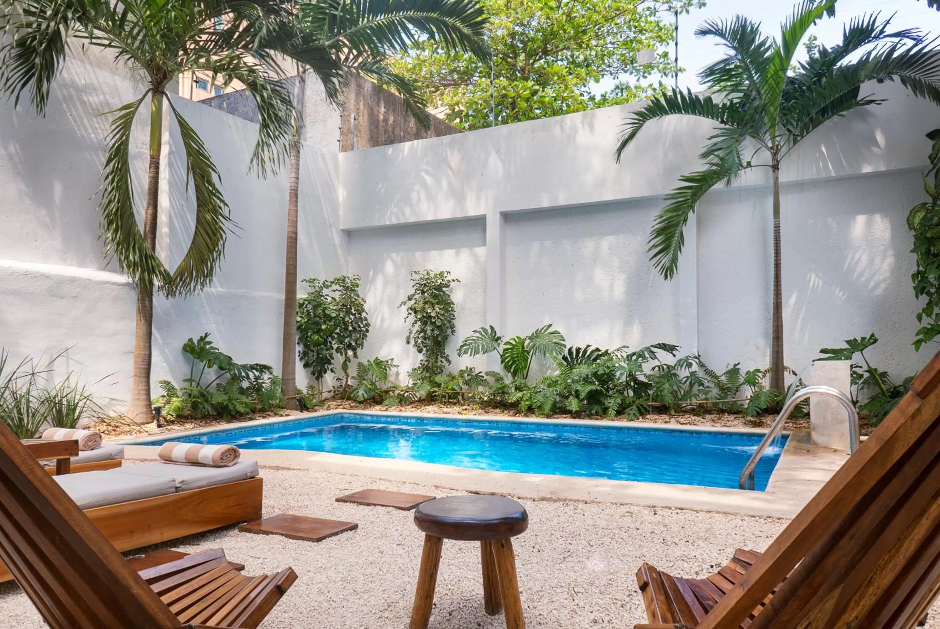 Pool view in Casa Rodina