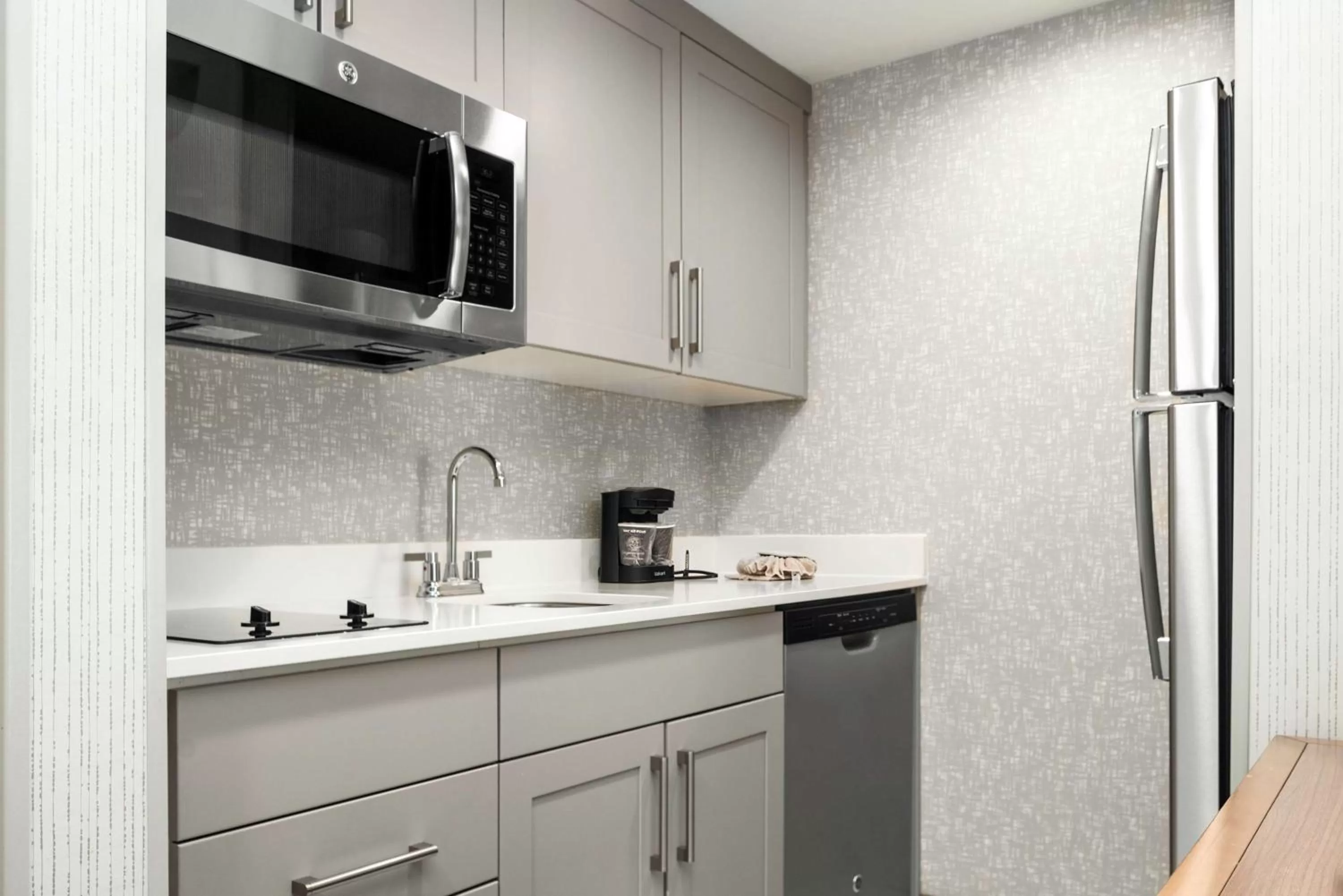 Kitchen or kitchenette in Homewood Suites by Hilton Salt Lake City Downtown