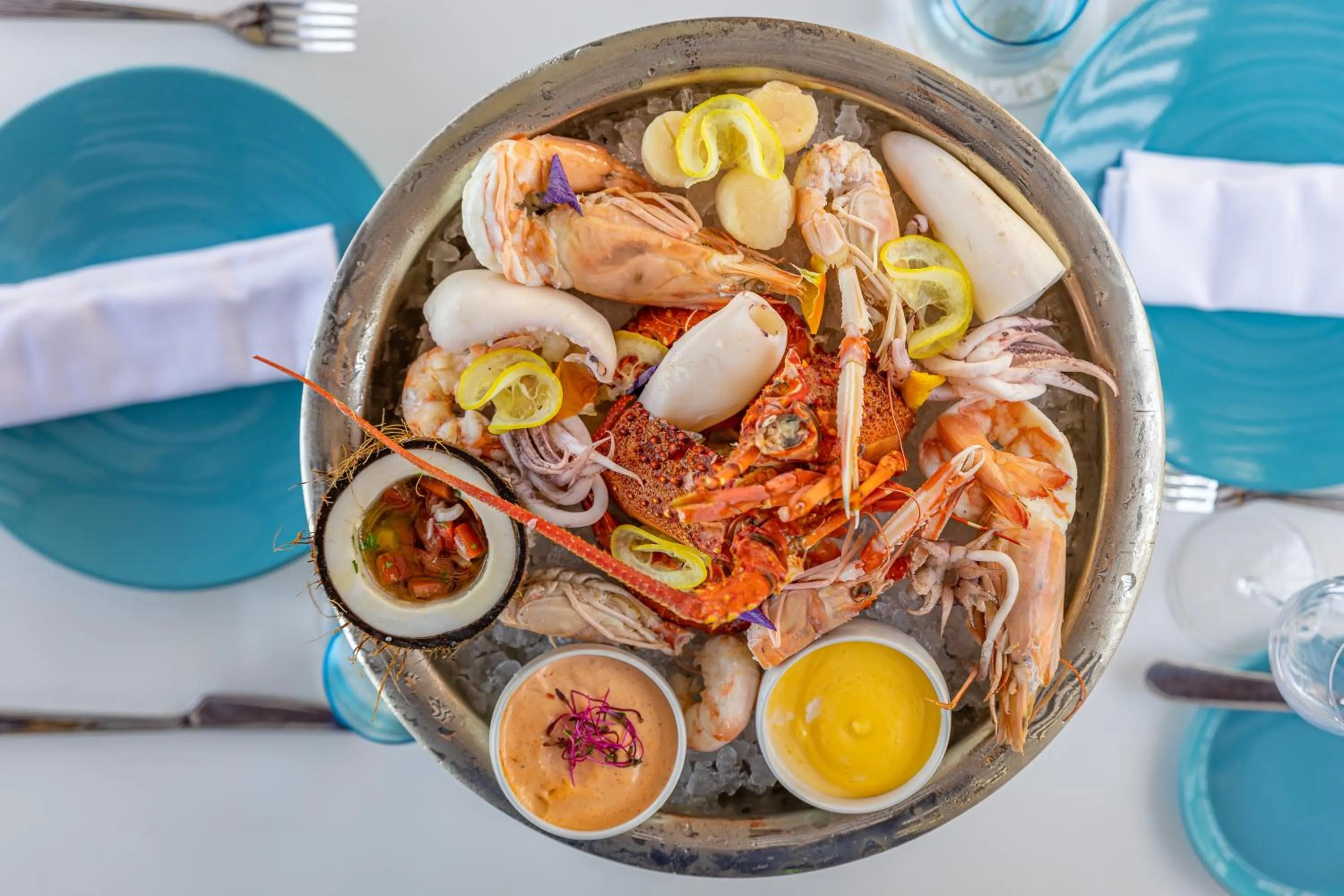 Restaurant/places to eat in Four Seasons Hotel Tunis