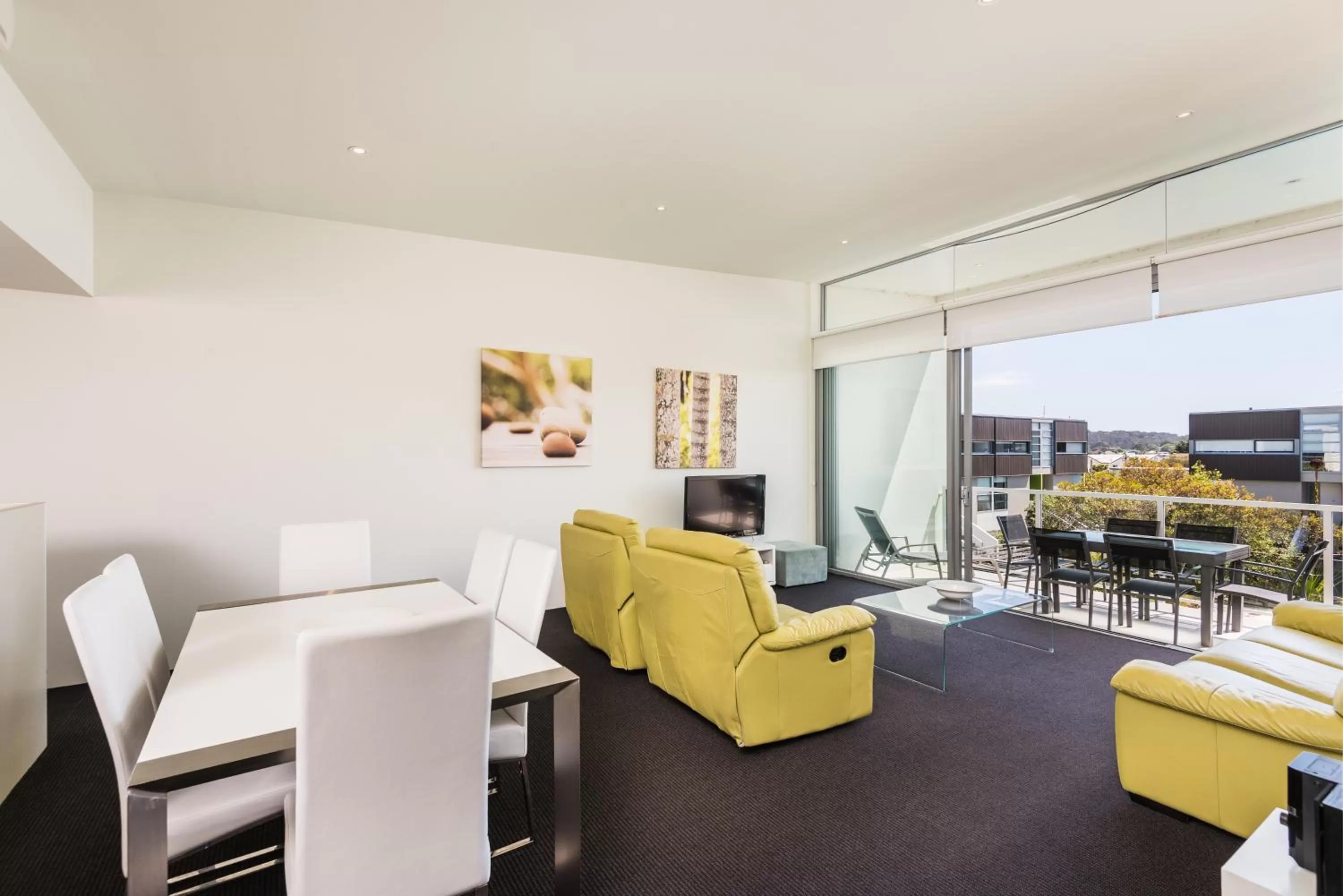 TV and multimedia in Coast Resort Merimbula