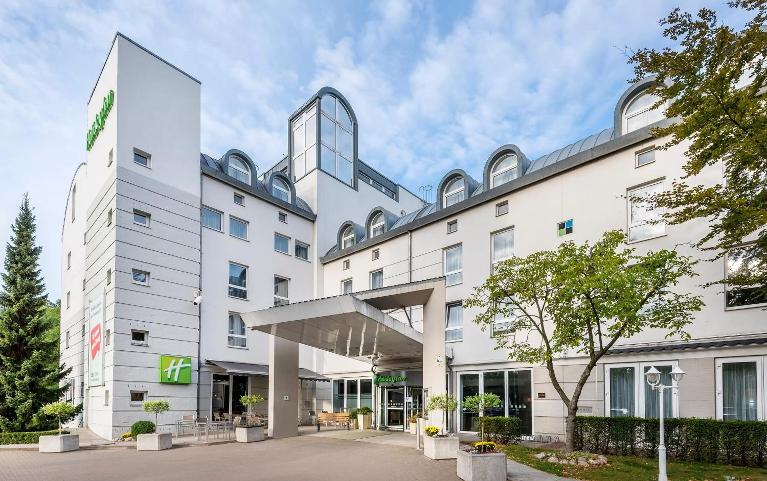 Property building in Holiday Inn Lübeck by IHG