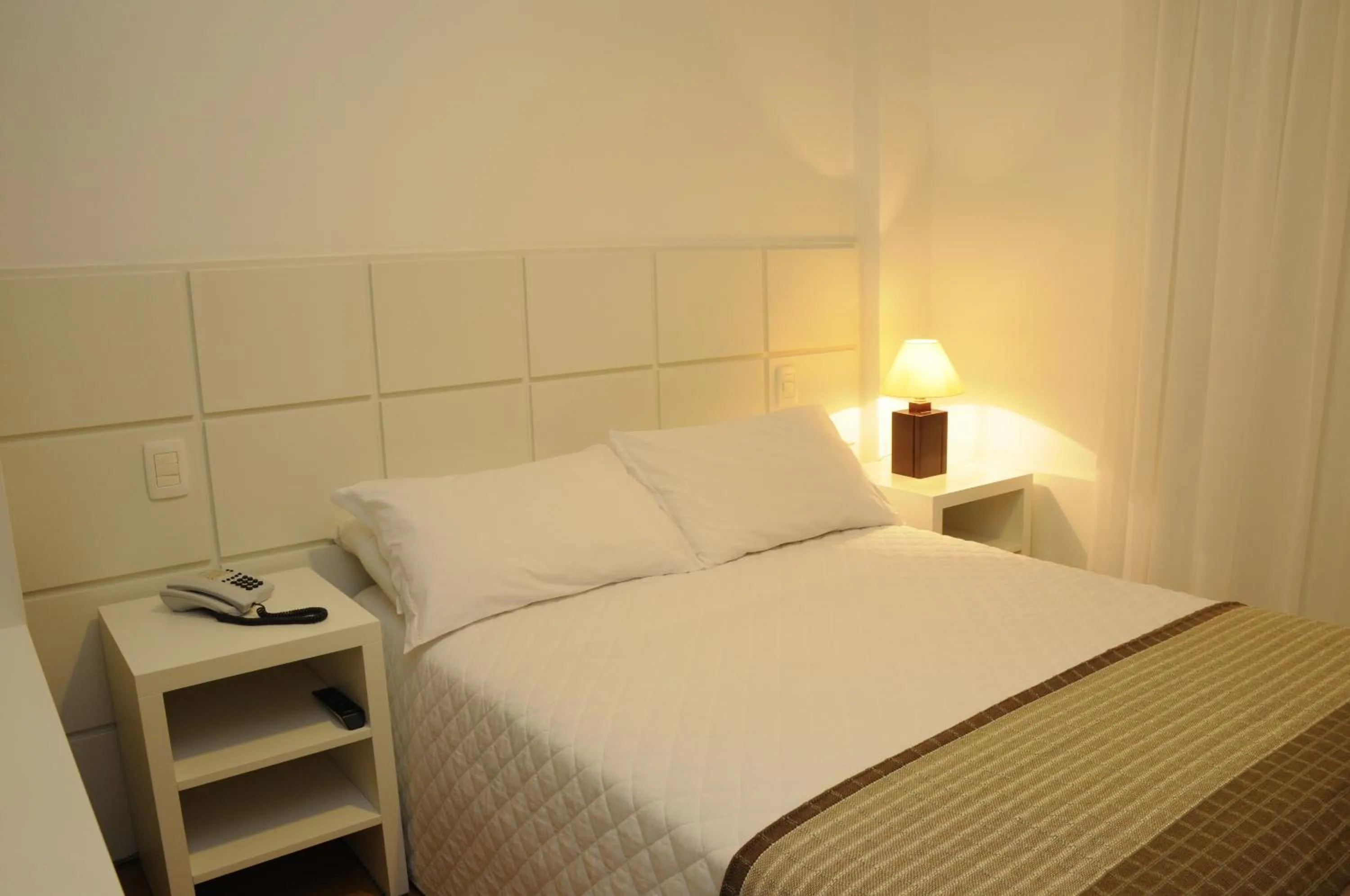 Bed in Hotel Shelton