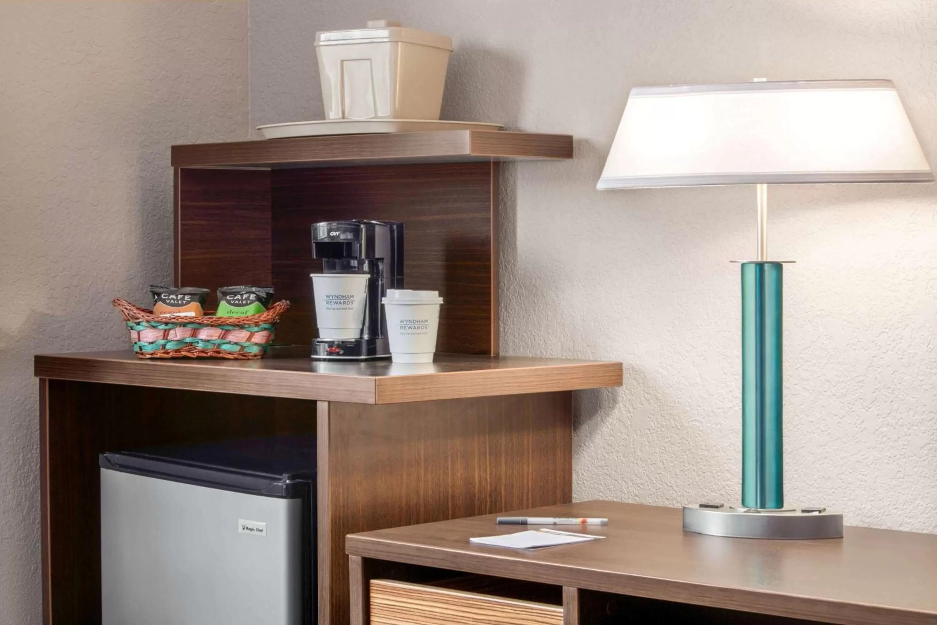 Photo of the whole room in Super 8 by Wyndham Hanover