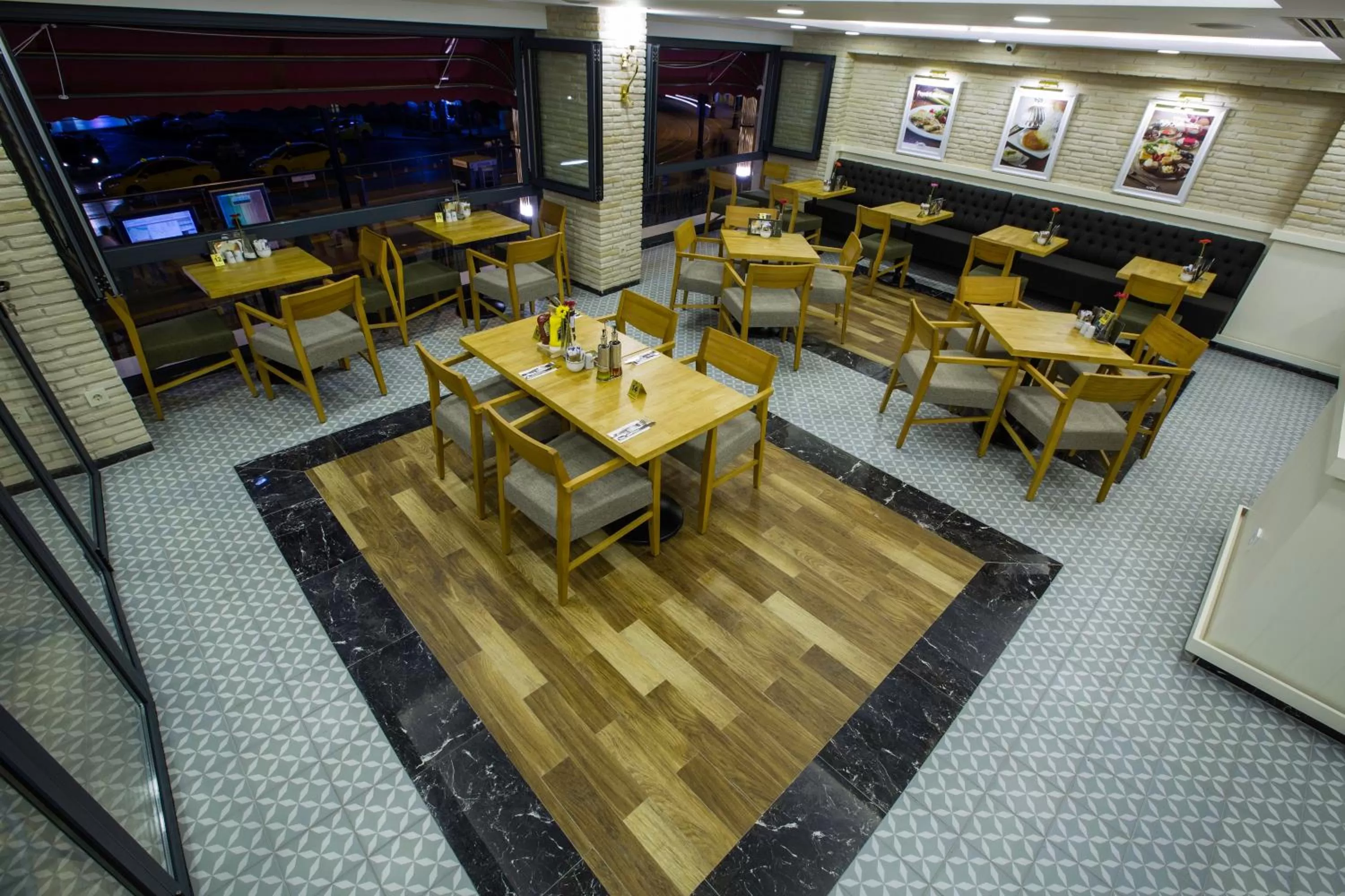 Restaurant/places to eat in Phosphorion