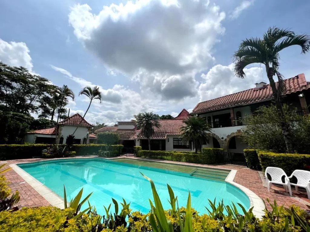 Swimming Pool in Hotel Chalet El Castillo by Majuva