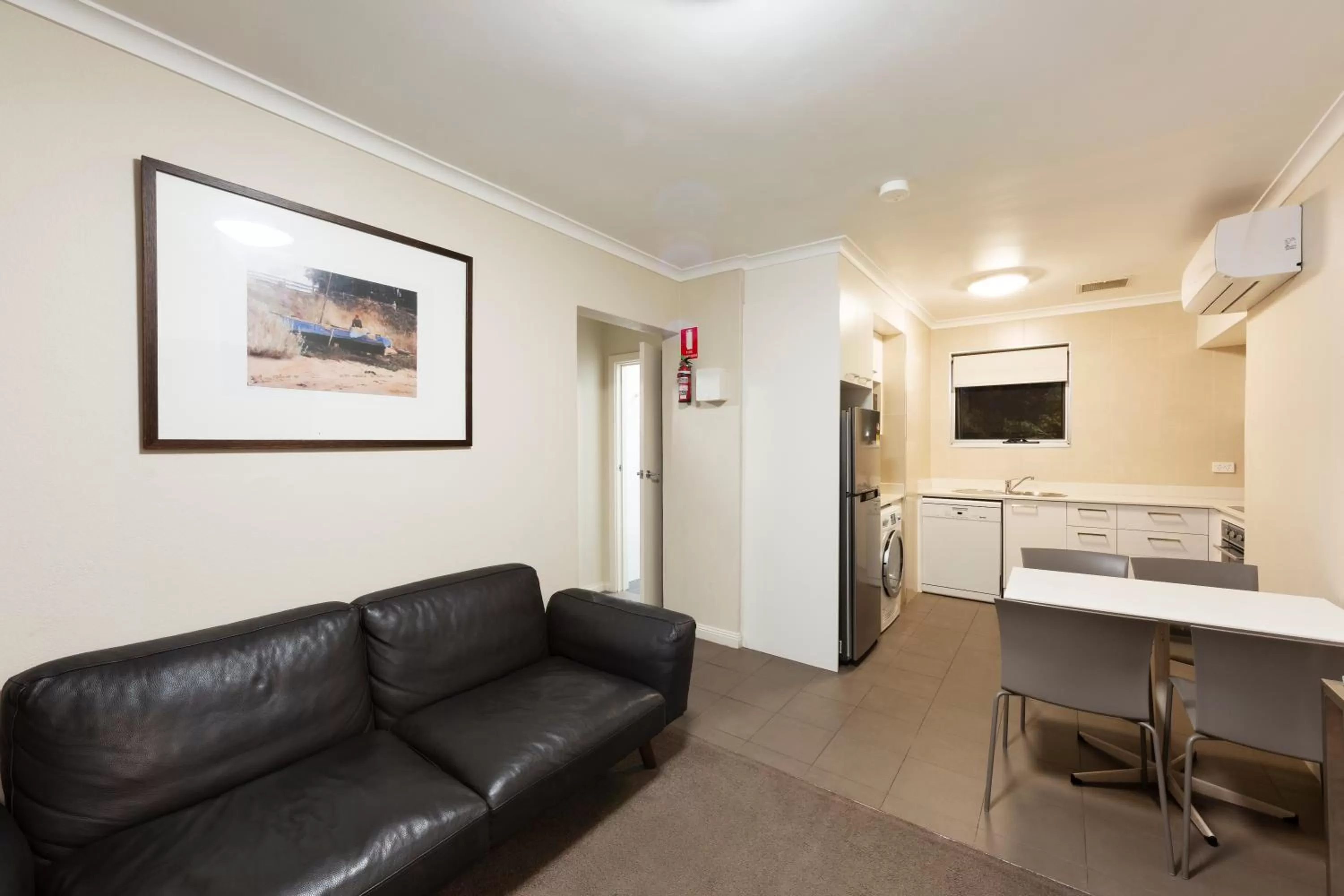 Kitchen or kitchenette in Forrest Hotel & Apartments