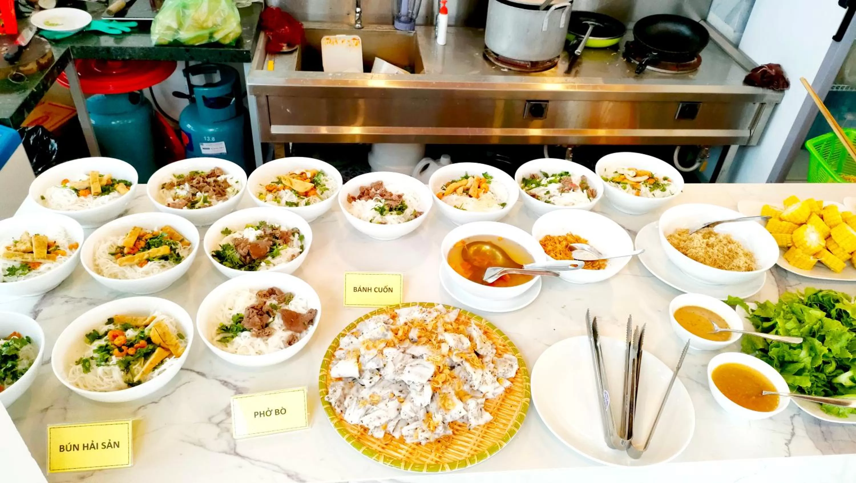 Food and drinks in Halong Lavender Hotel