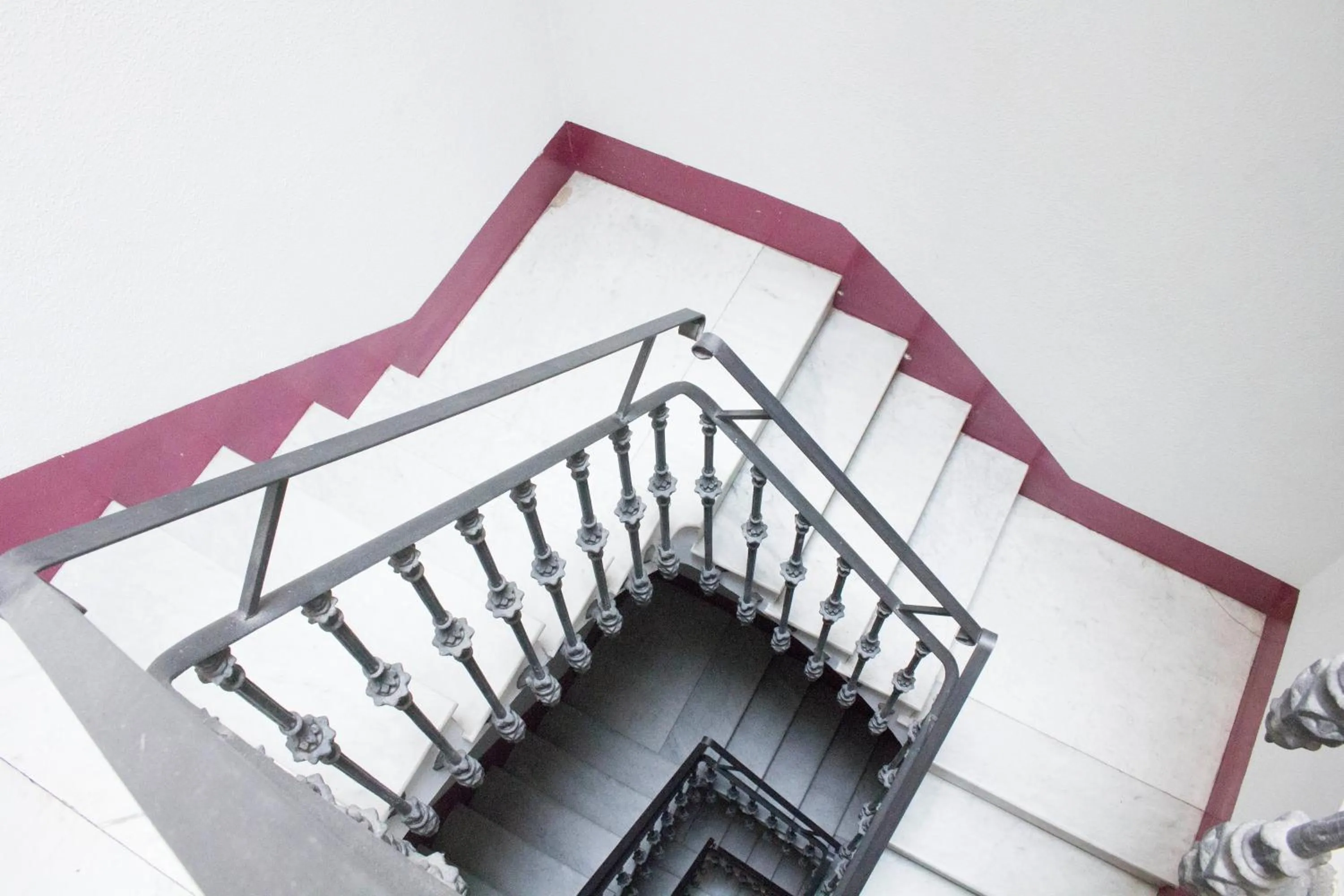 Property building in Living Valencia Apartments - Merced