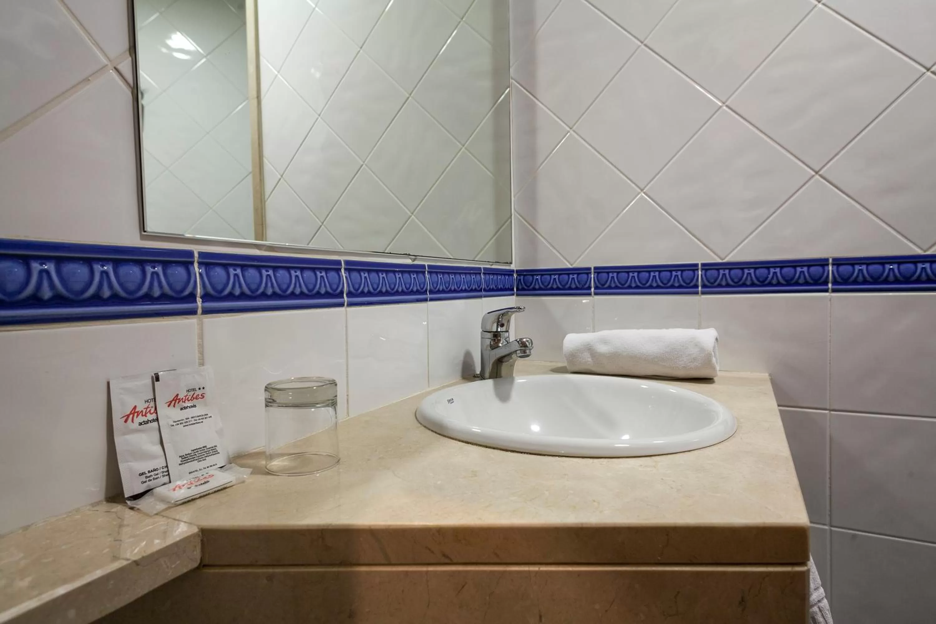 Bathroom in Acta Antibes