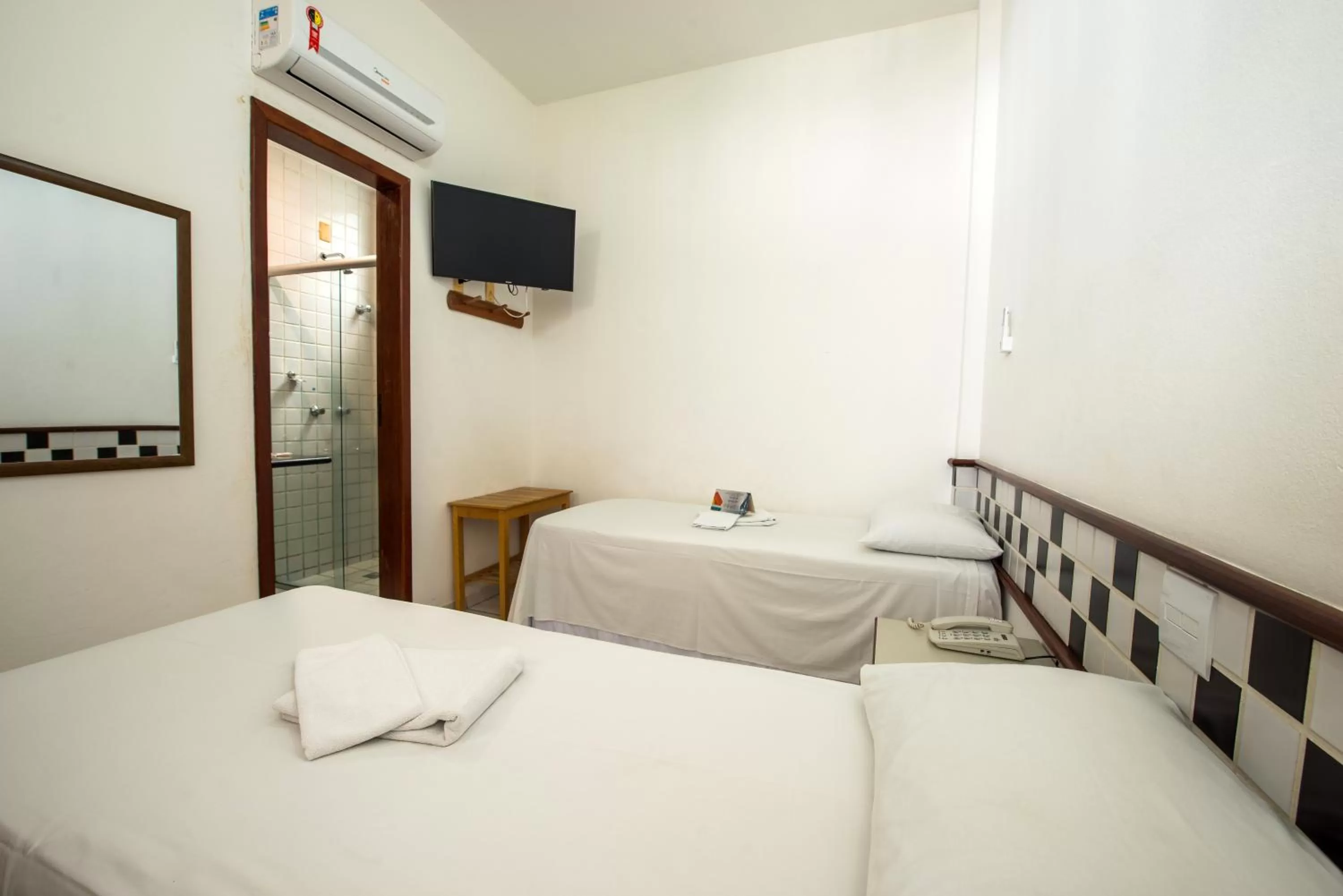 Bed in Hotel Metropolitano