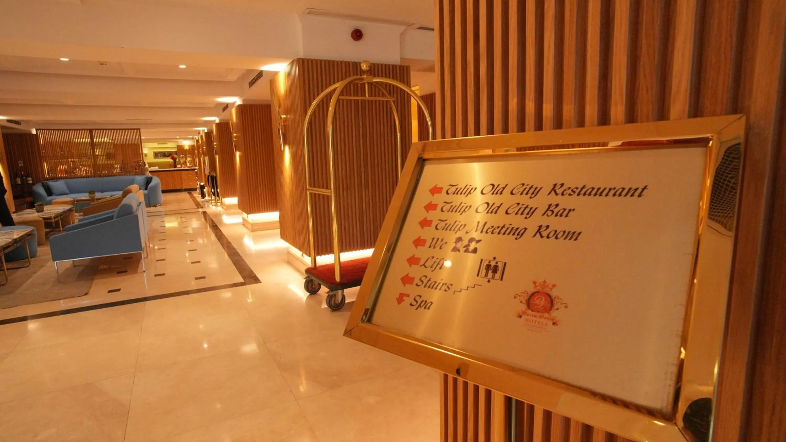 Lobby or reception in Dosso Dossi Hotels Old City