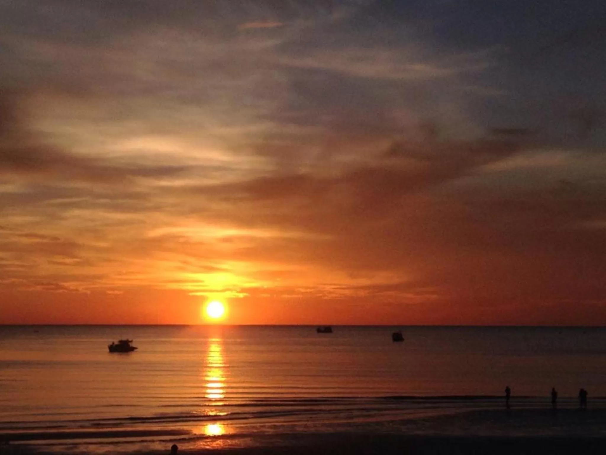 Sunset in Nern Chalet Beachfront Hotel