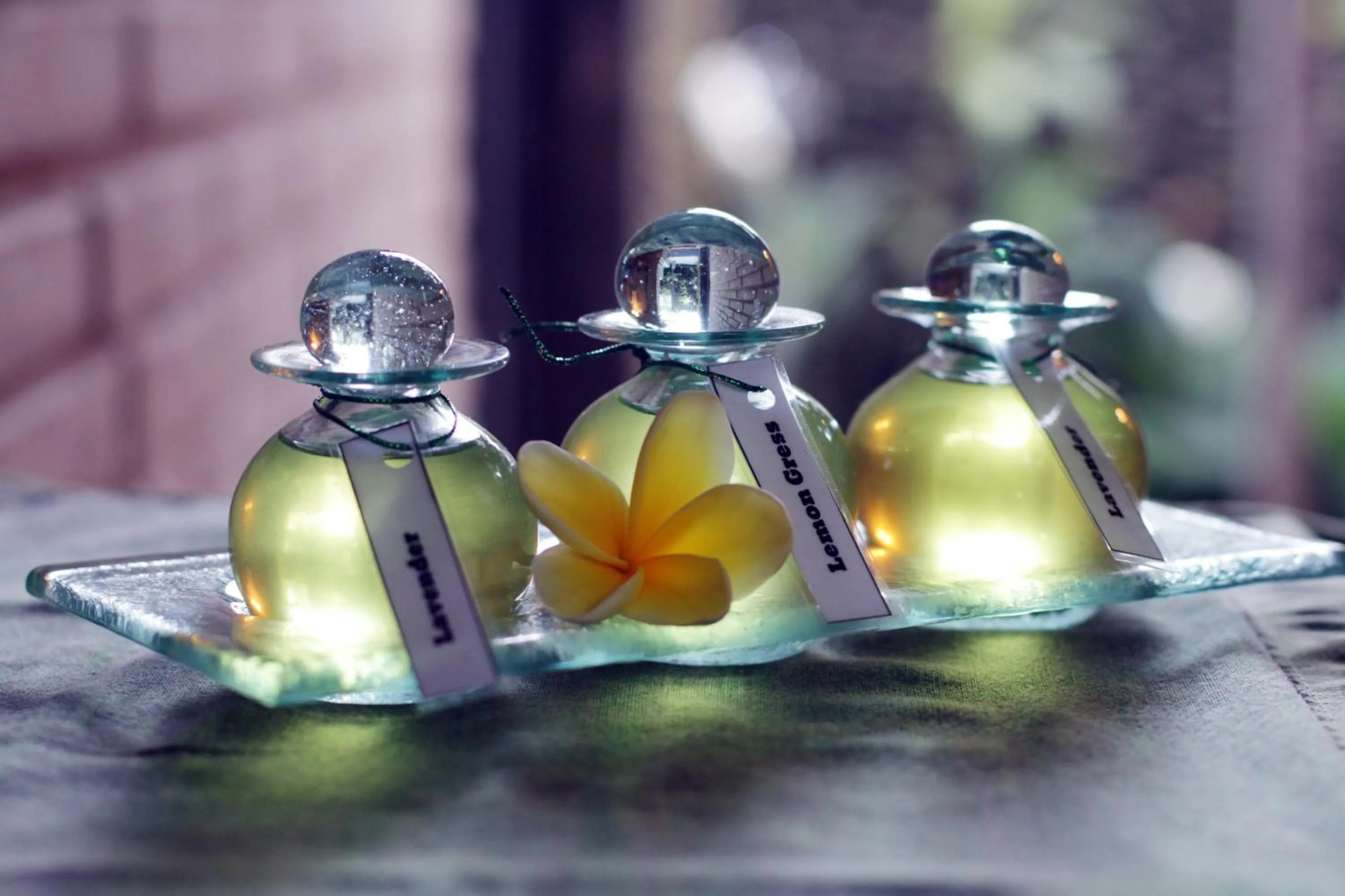 Massage in Nick's Hidden Cottages by Mahaputra