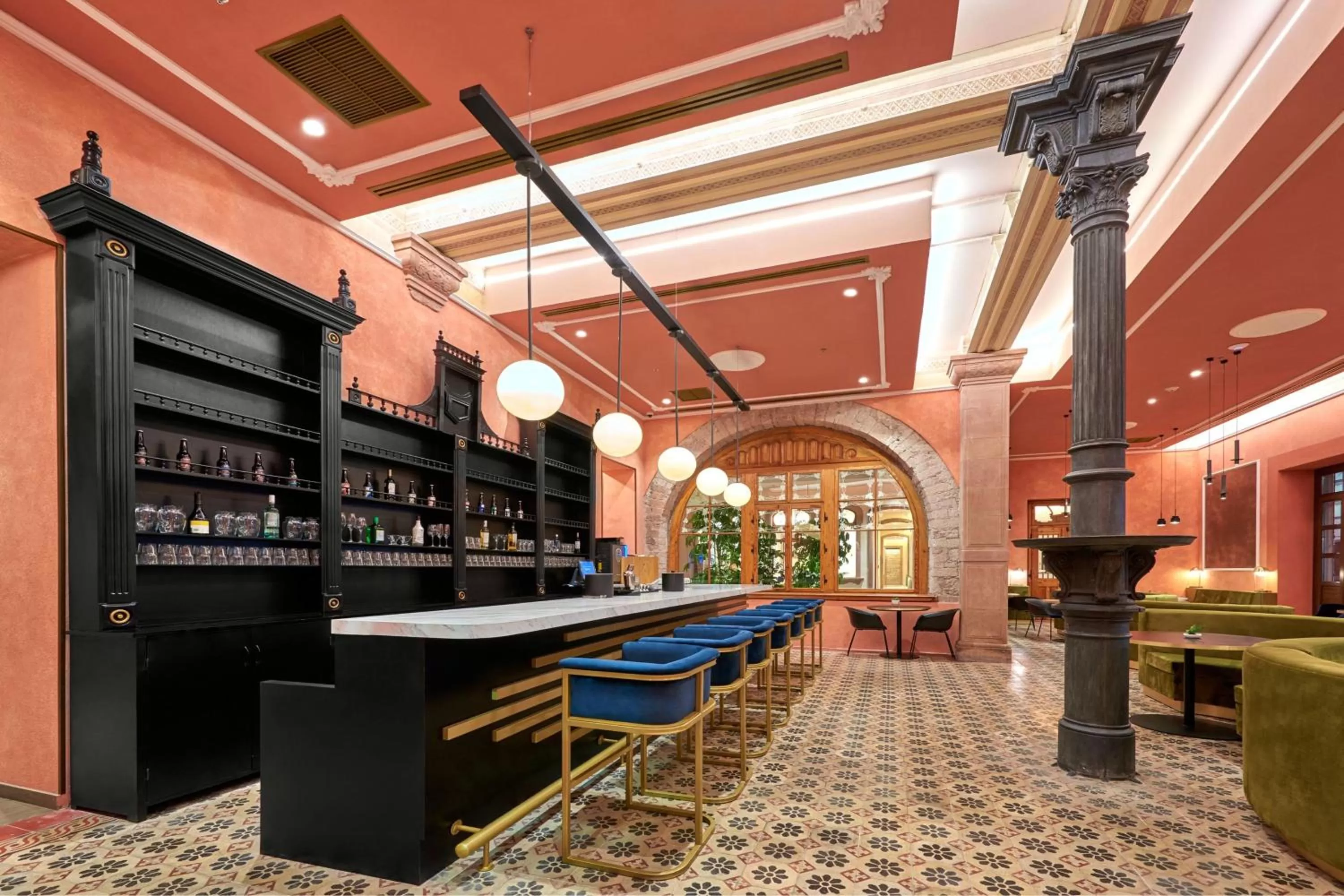 Lounge or bar in City Centro by Marriott San Luis Potosi