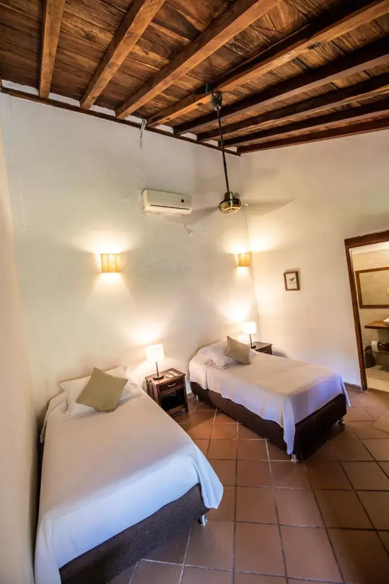 Standard Twin Room with Garden View in La Casa Amarilla Standard Twin Room with Garden View in La Casa Amarilla