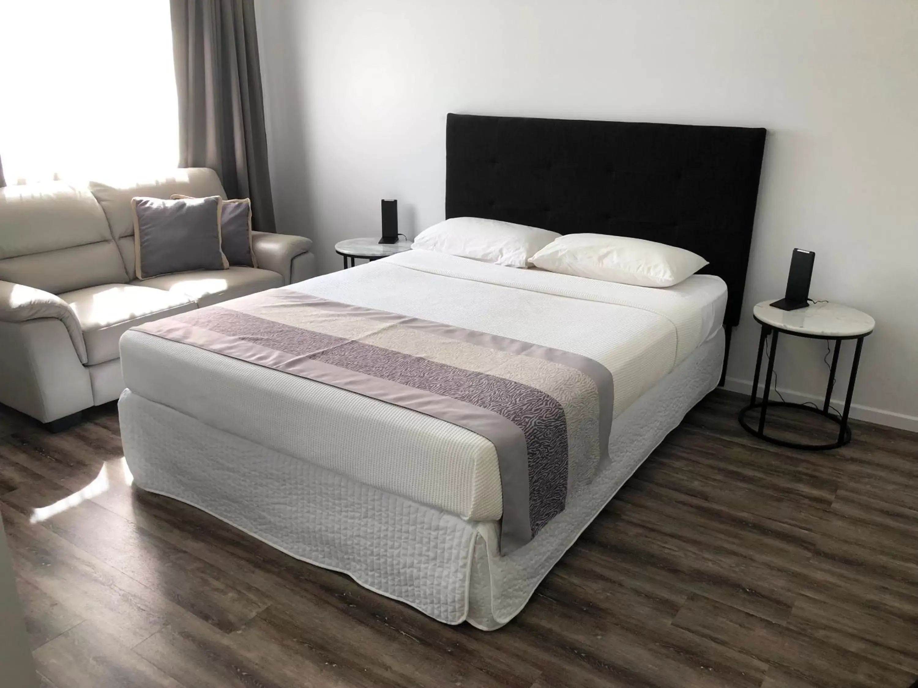 Escape On Lake Escape On Lake