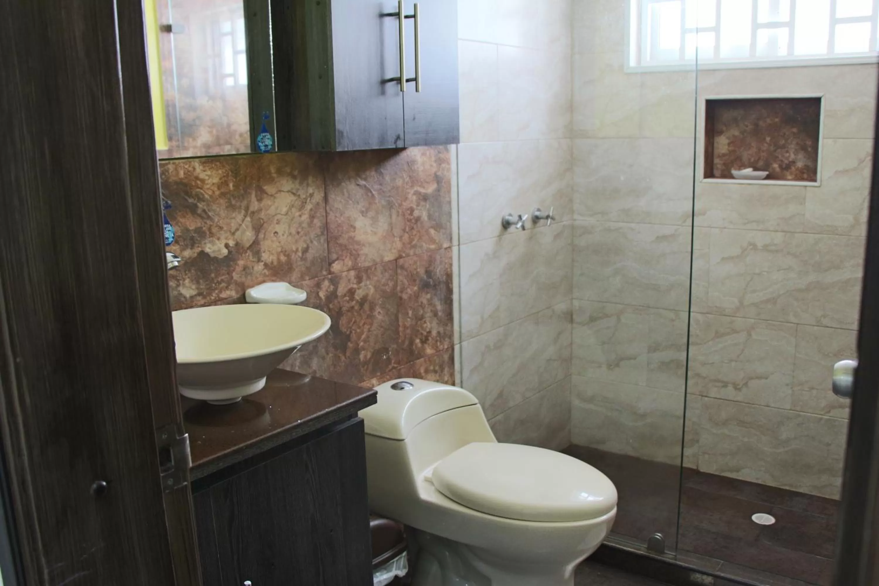 Bathroom in Hospedaje Solymar Sarie Bay