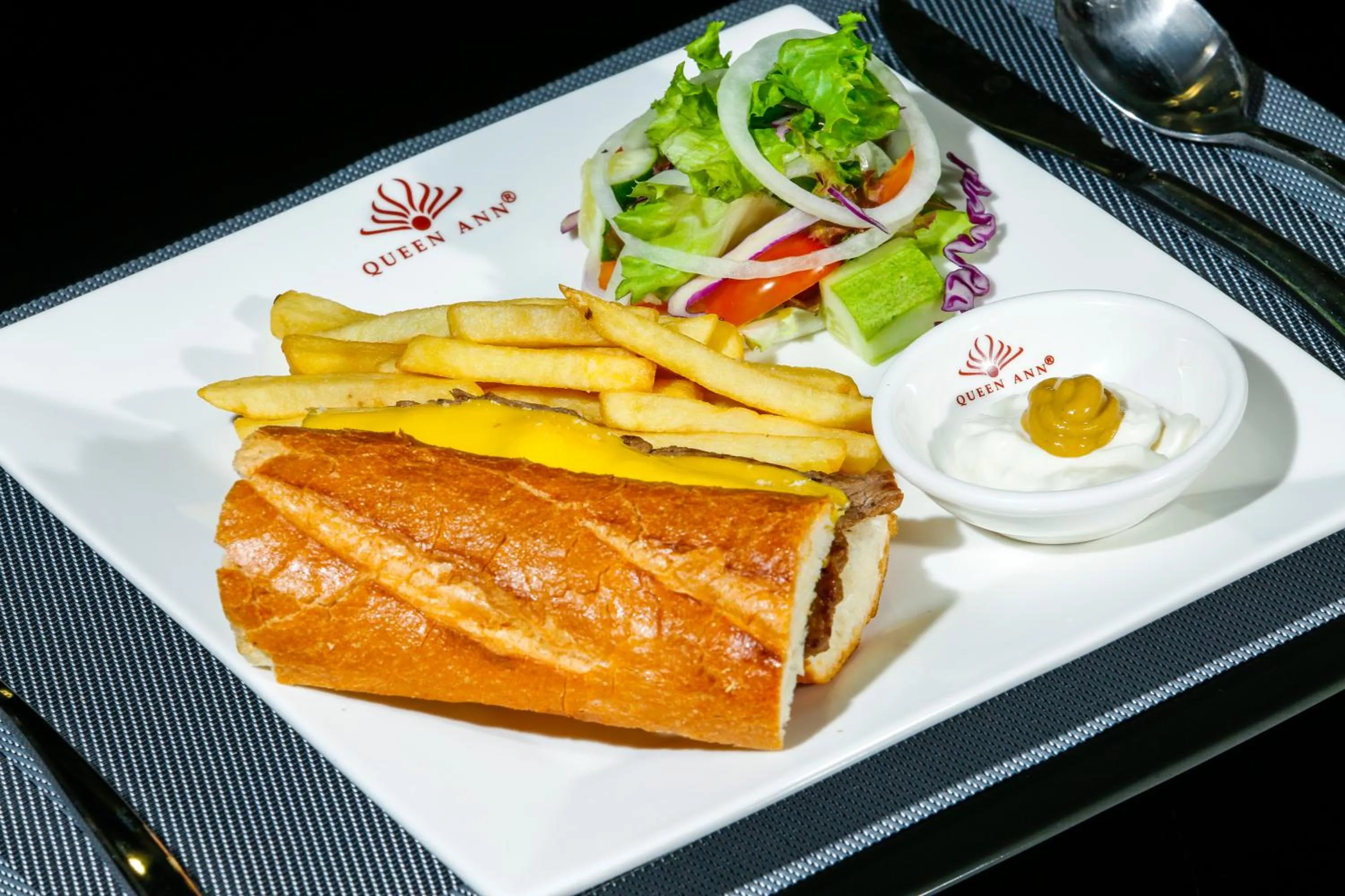 Meals in Queen Ann Hotel