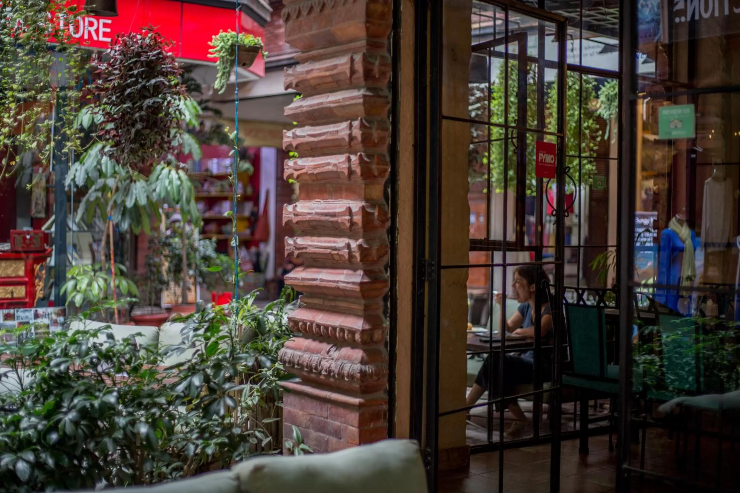 Restaurant/places to eat in Mandala Heritage Inn