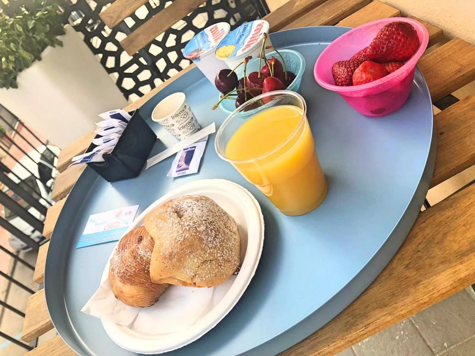 Food and drinks in La Casa del Corallo