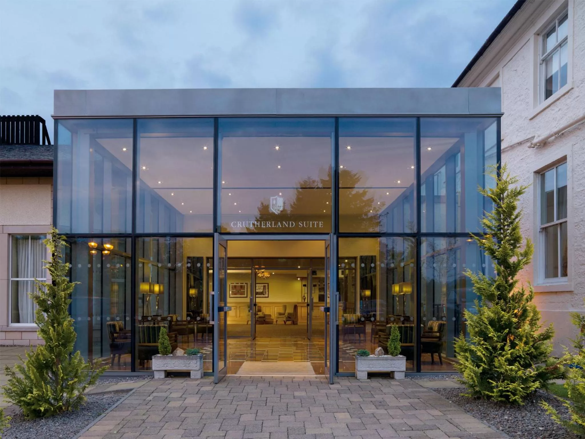 Facade/entrance in Macdonald Crutherland House