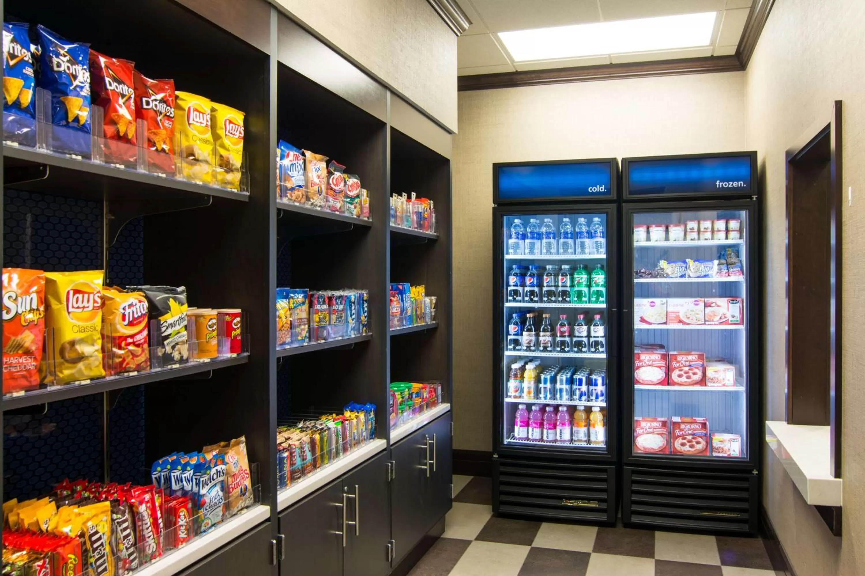 Restaurant/places to eat in Hampton Inn Orange City