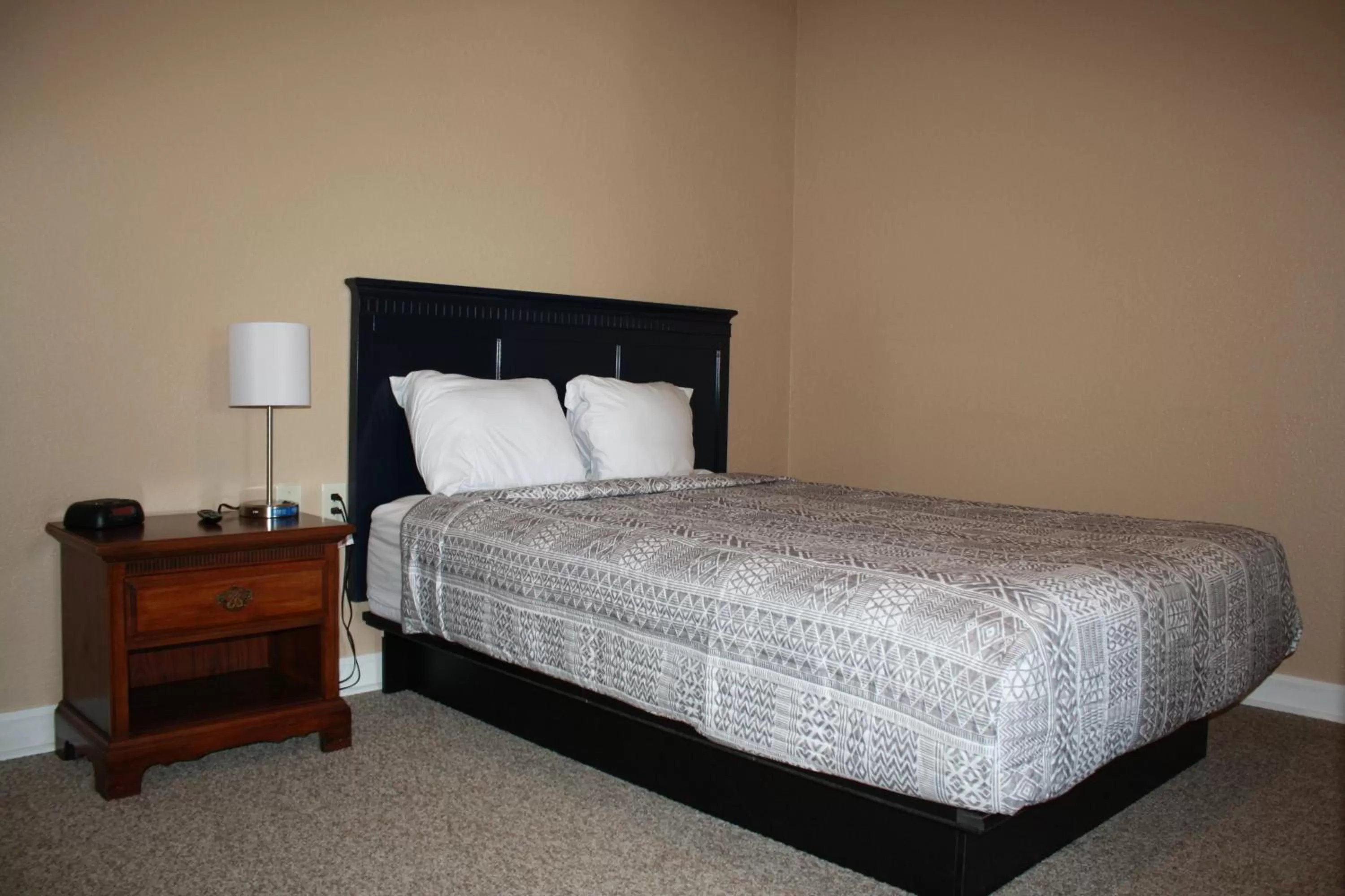 Bed in Rockbridge Inn