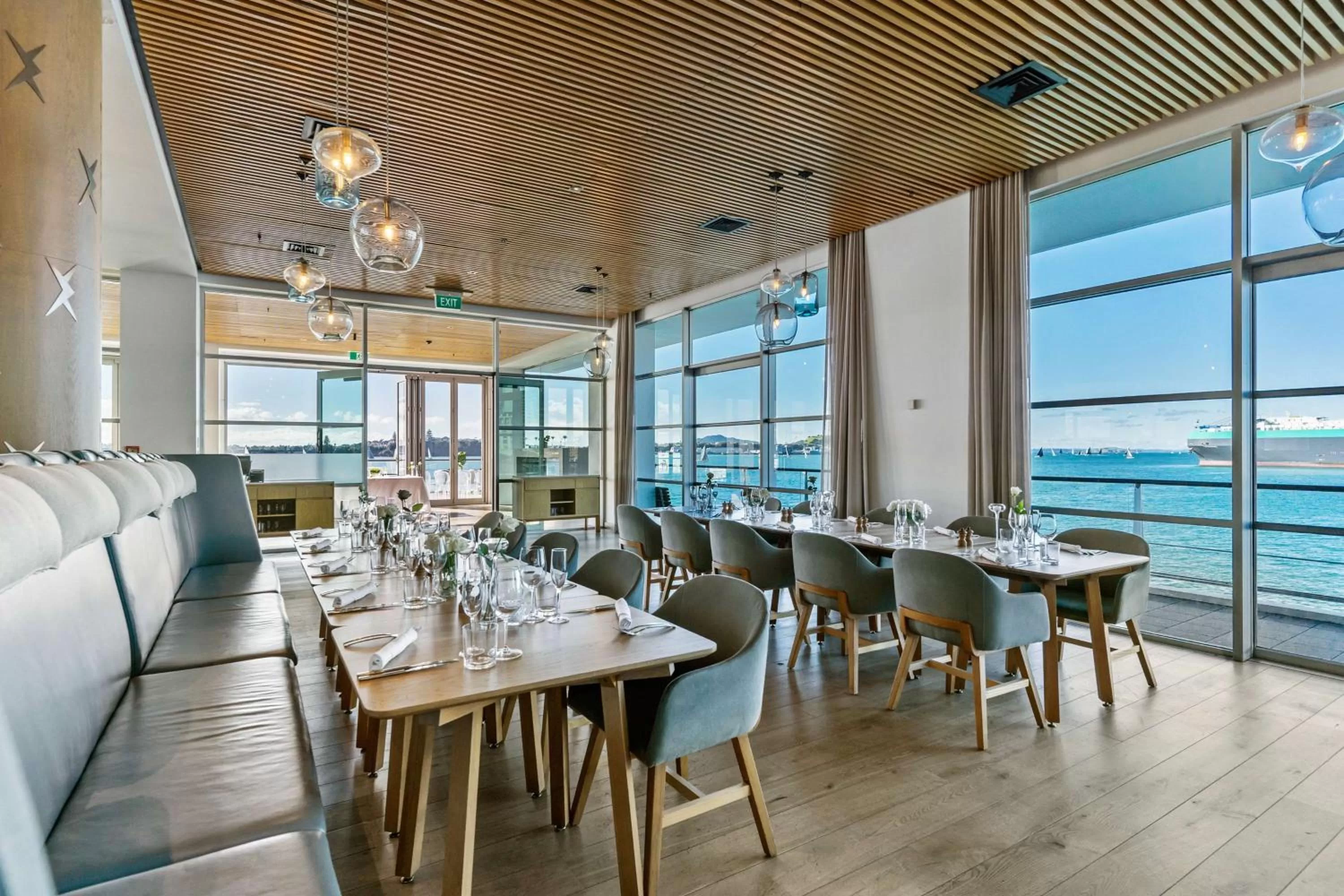 Restaurant/places to eat in Hilton Auckland