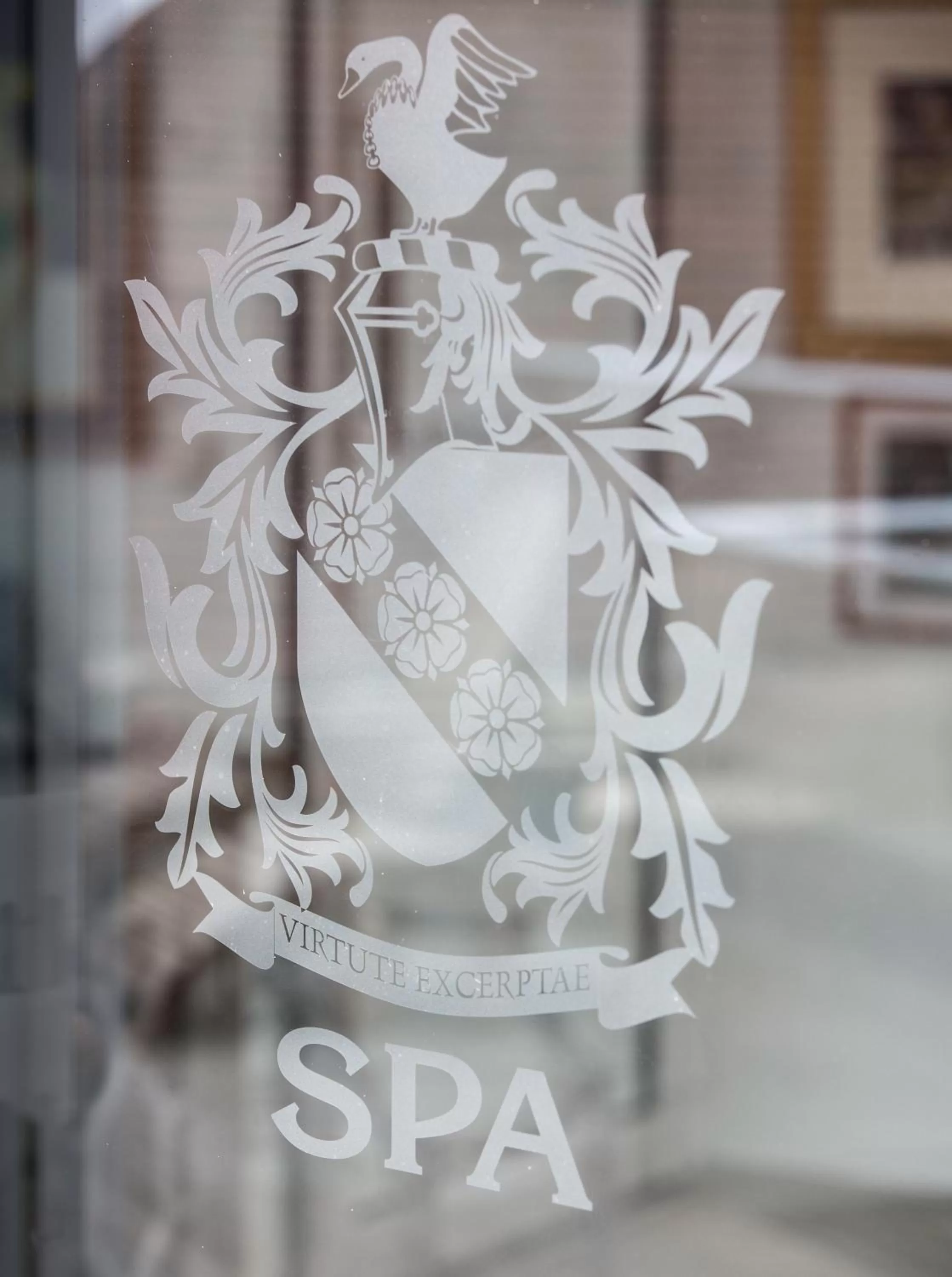 Logo/Certificate/Sign in Cary Arms & Spa