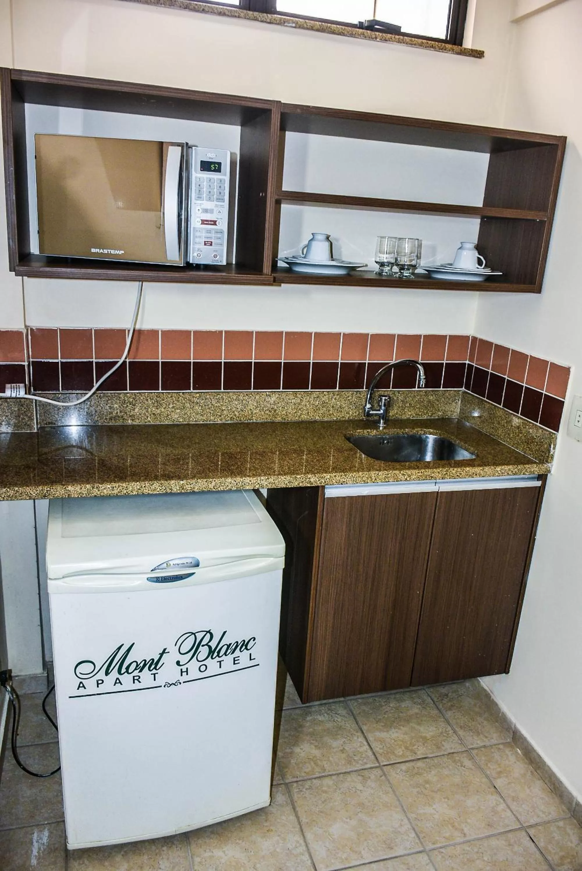 Kitchen or kitchenette in Mont Blanc Apart Hotel Nova Iguaçu