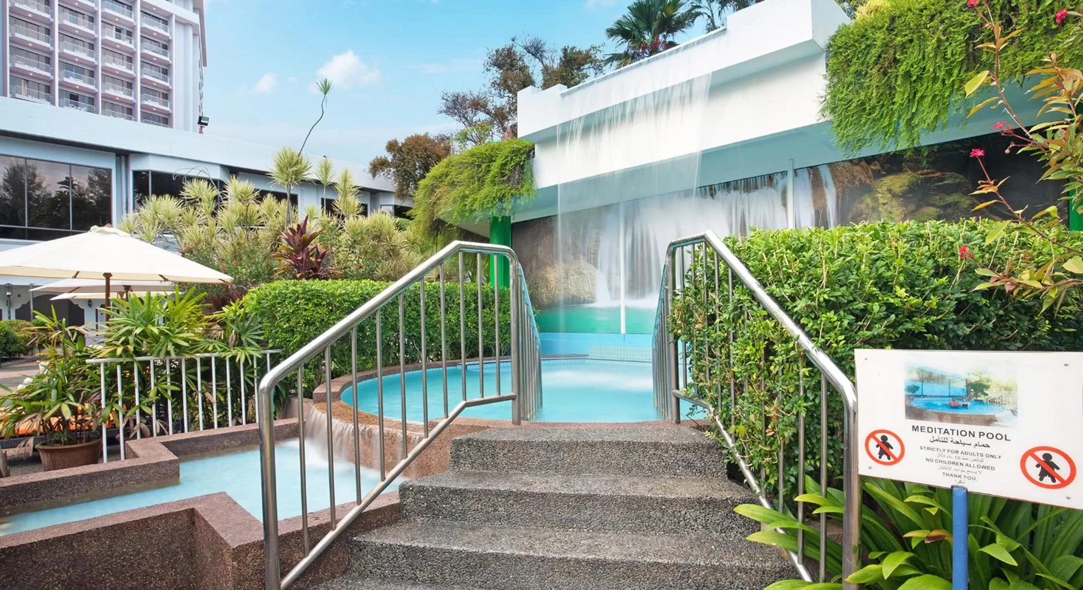 Massage in The Bayview Beach Resort