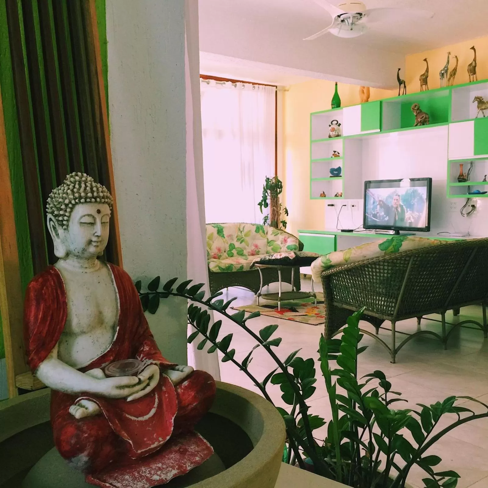 Communal lounge/ TV room in Hostel e Pousada Bahia Beach