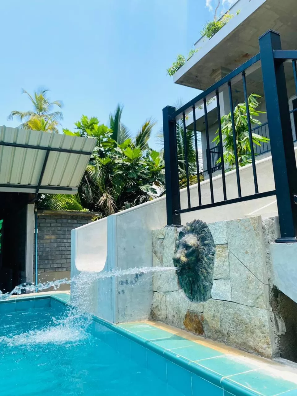 Property building, Swimming Pool in Optimum Residencies