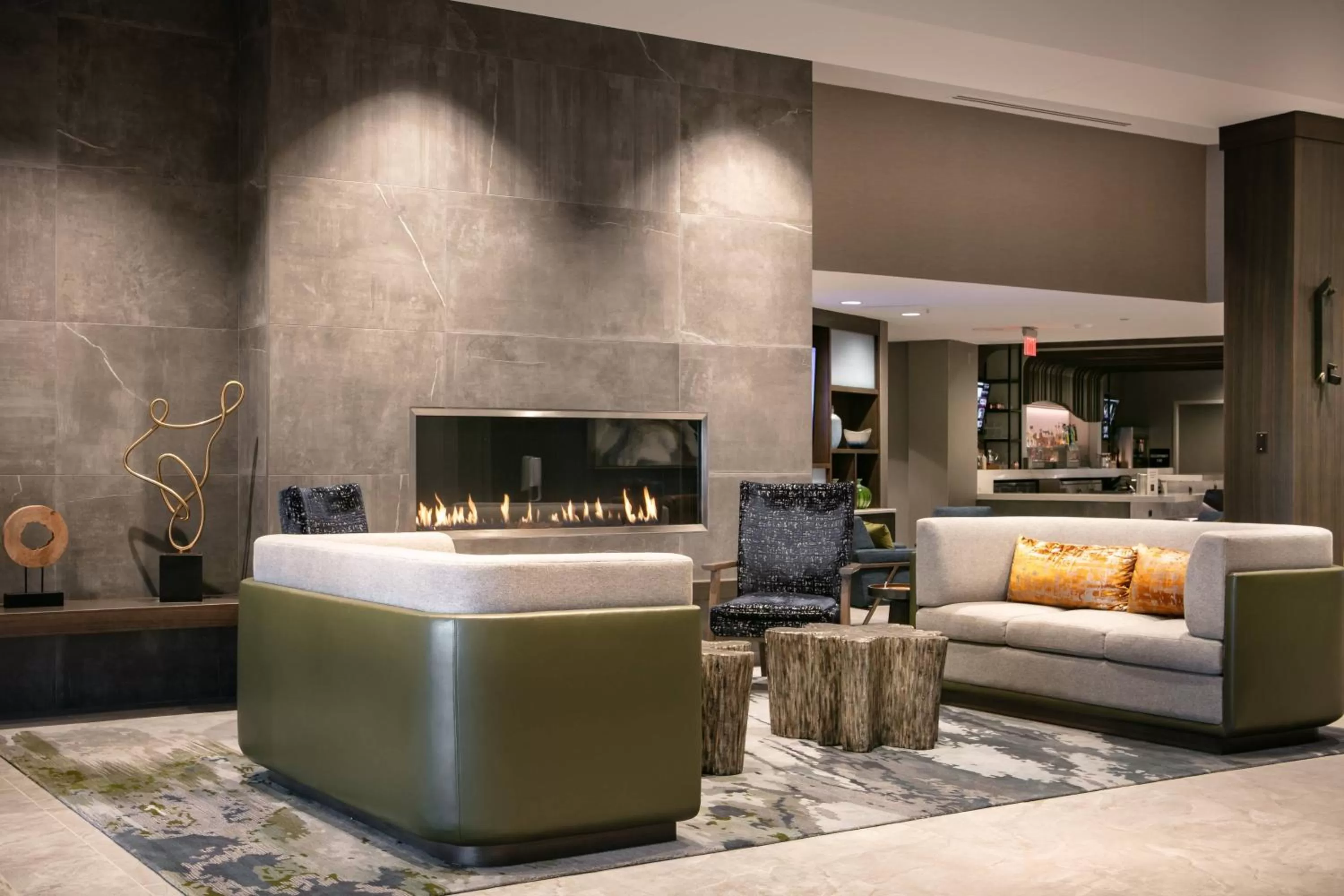 Lobby or reception in West Des Moines Marriott