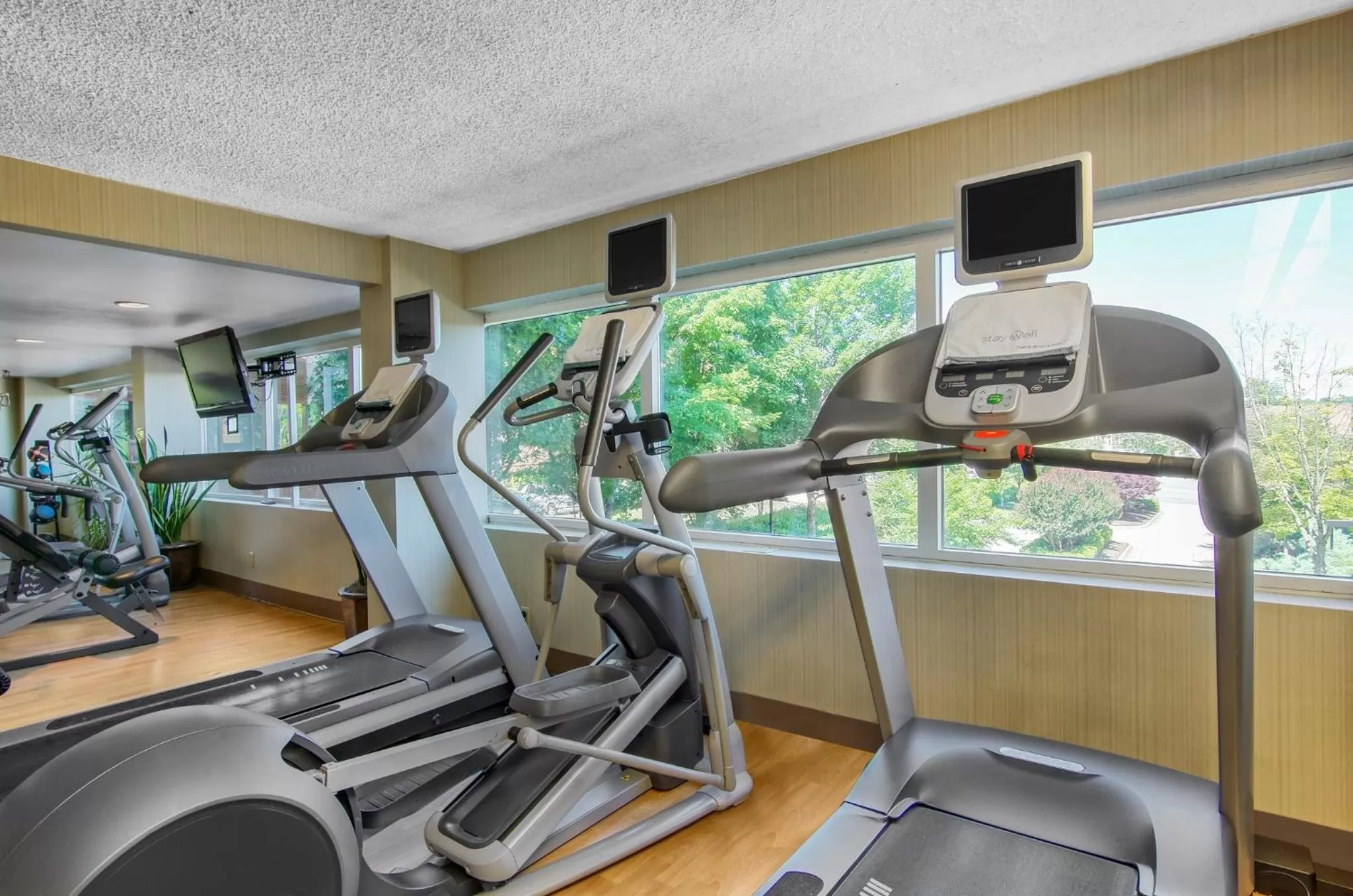 Fitness centre/facilities in Omni Charlottesville Hotel