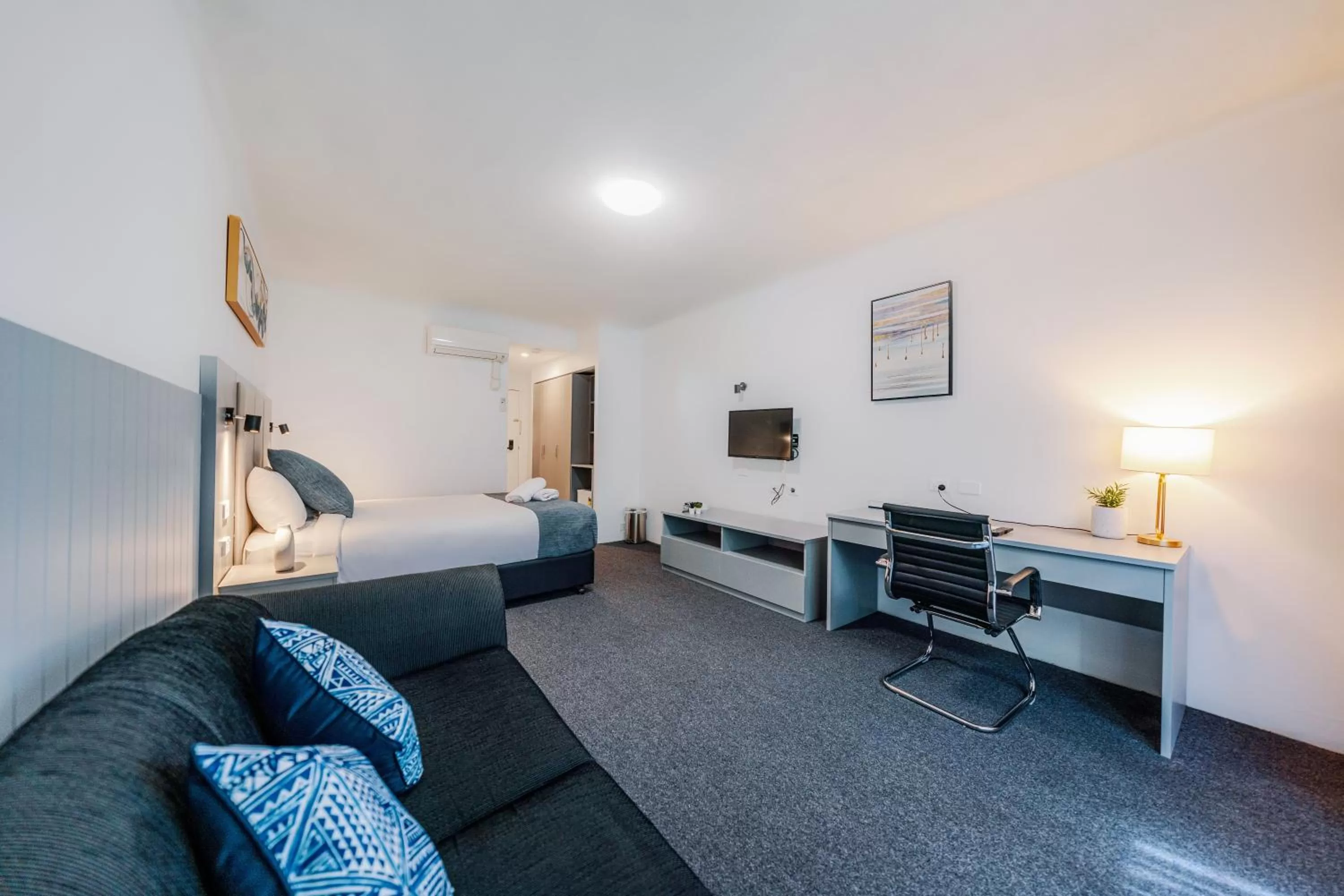 Bed in The Select Inn Penrith