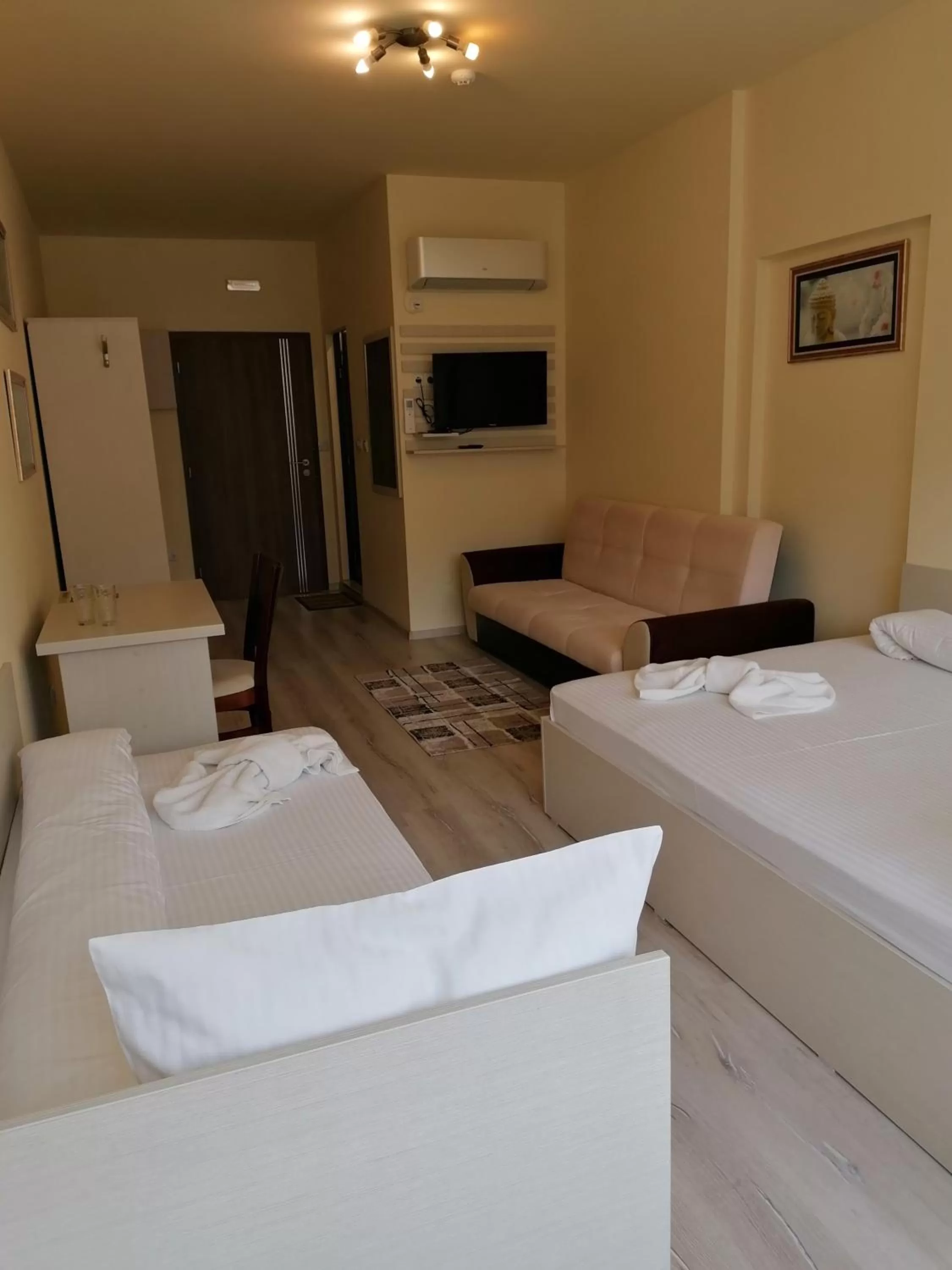 Bed in Hotel Lago Peshtera