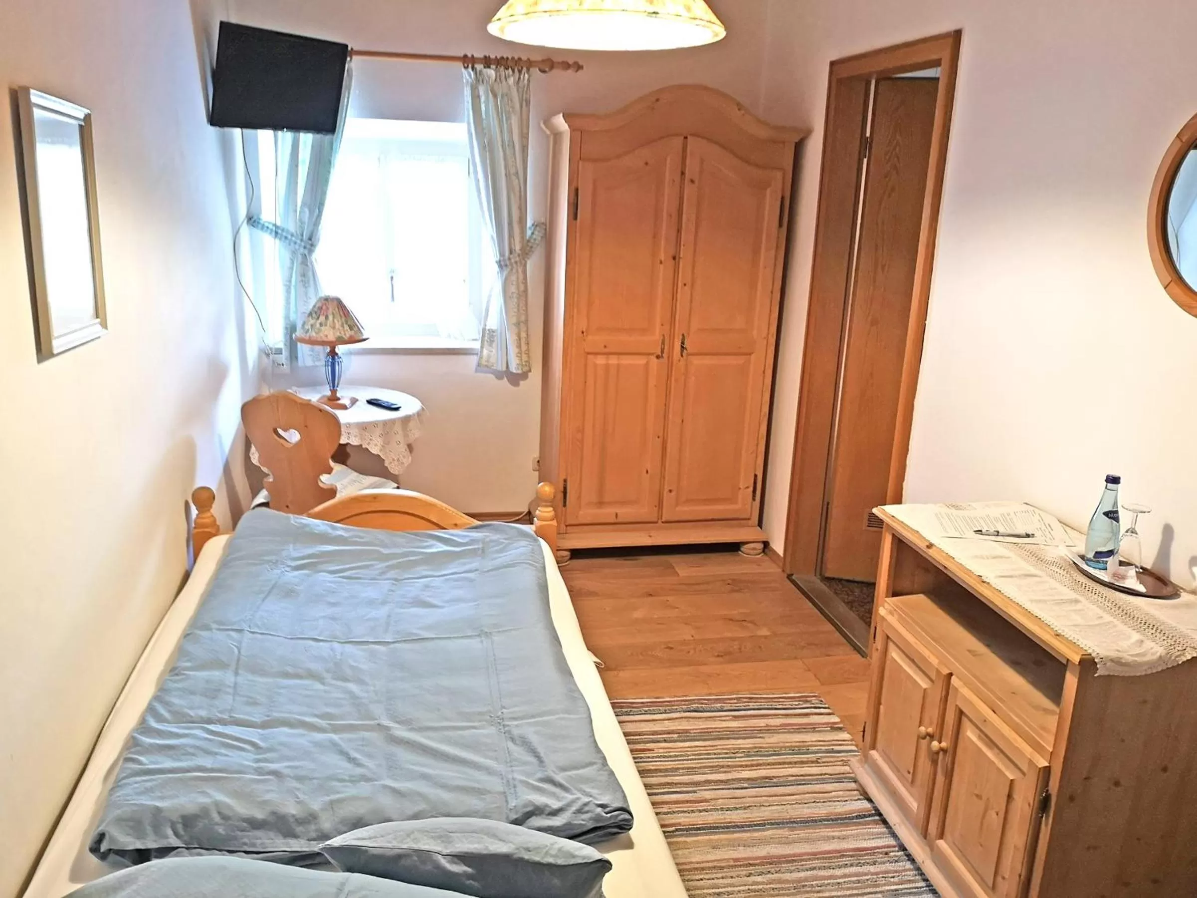 Living room, Bed in Gasthof Brucker