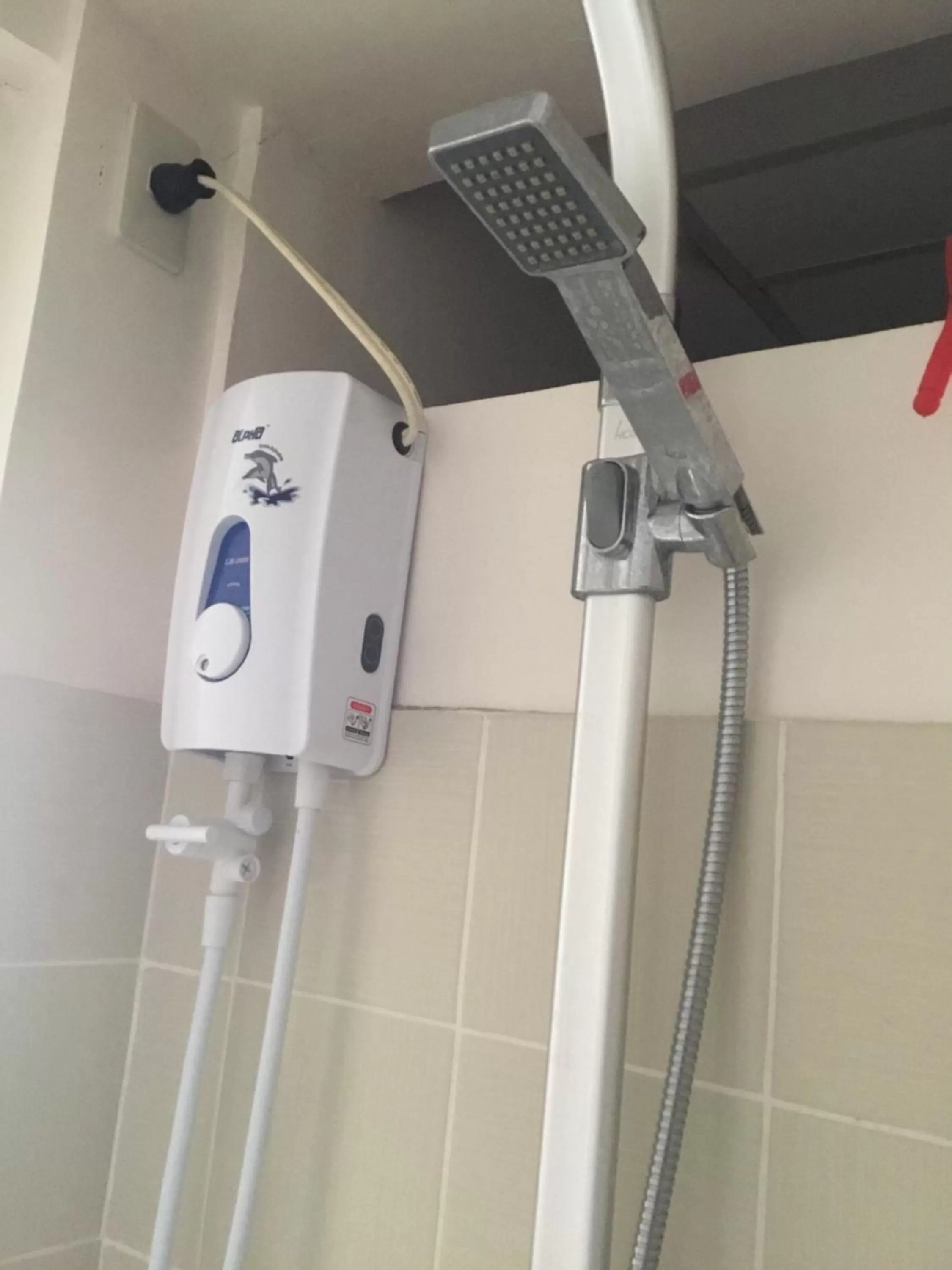 Shower in Condo with Free Swimming Pool & Viewing Deck