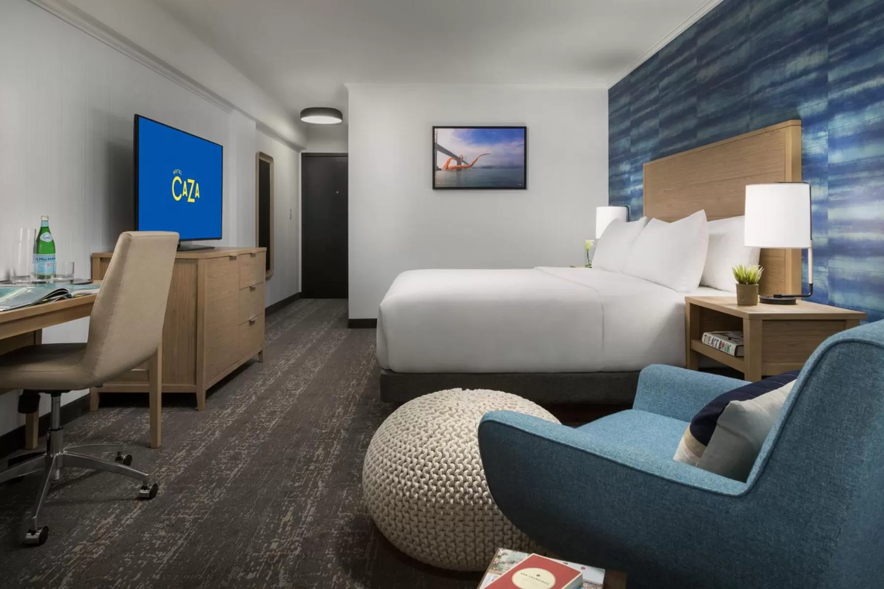 Photo of the whole room, Bed in Hotel Caza Fisherman's Wharf