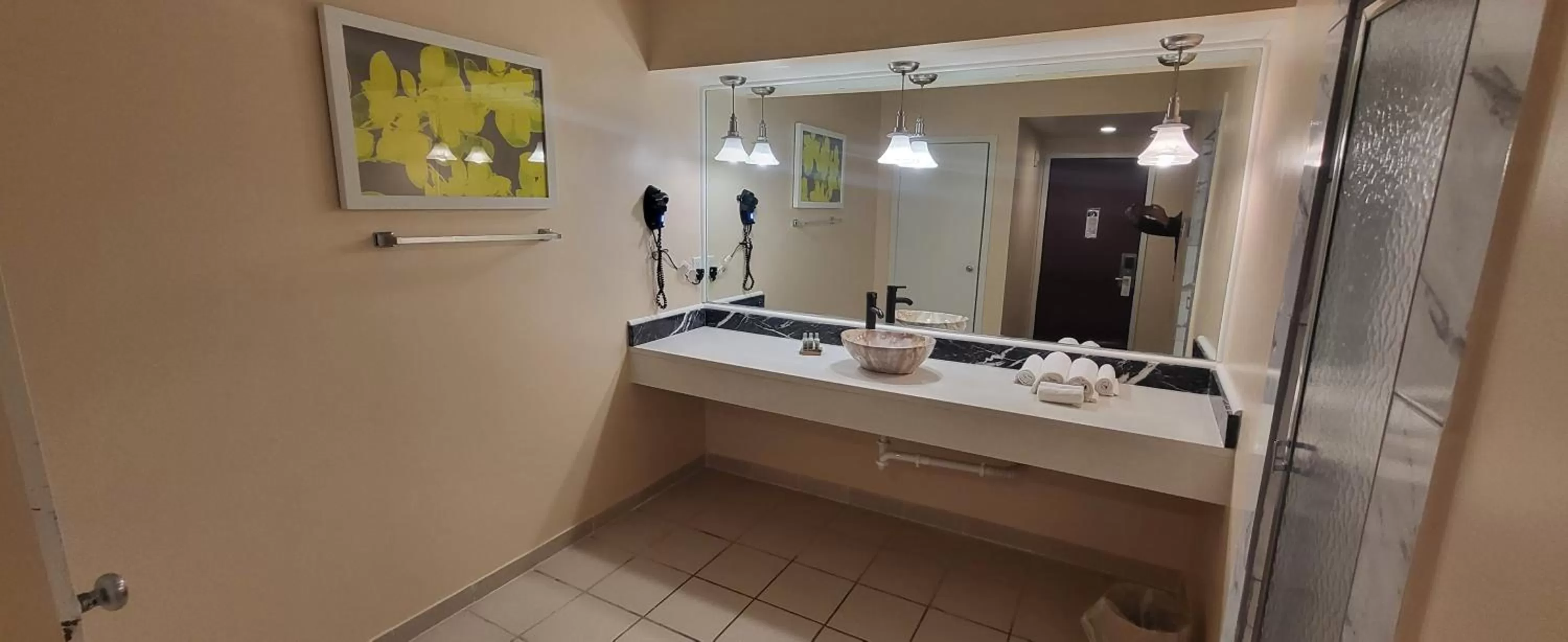 towels in Inn of the Dove Harrisburg-Hershey Romantic Suites