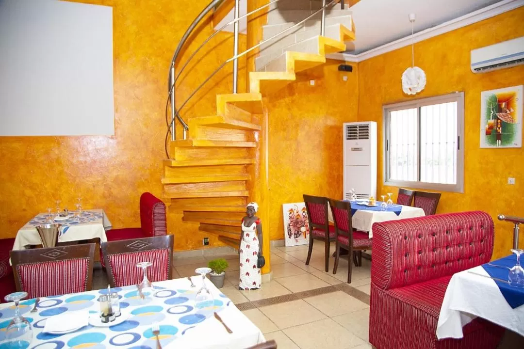 Restaurant/Places to Eat in Cypa Hotel