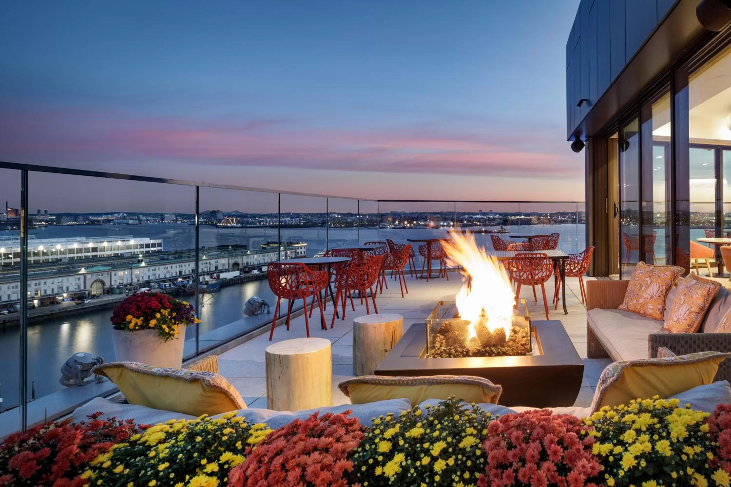 Patio in Hyatt Place Boston/Seaport District