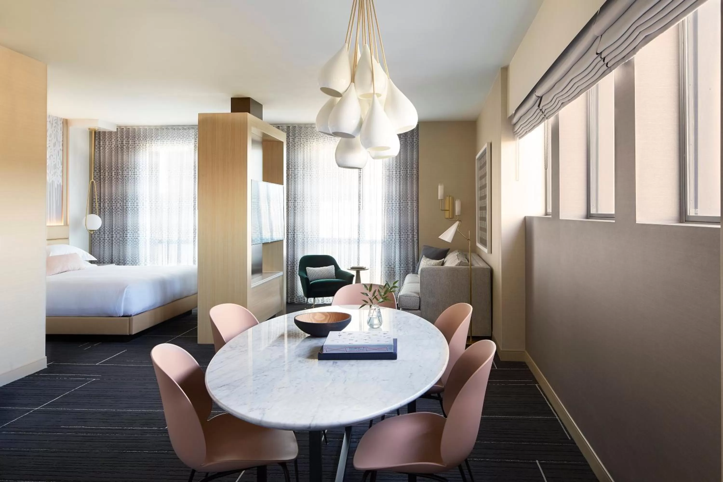 Bedroom, Bed in Kimpton Hotel Wilshire by IHG